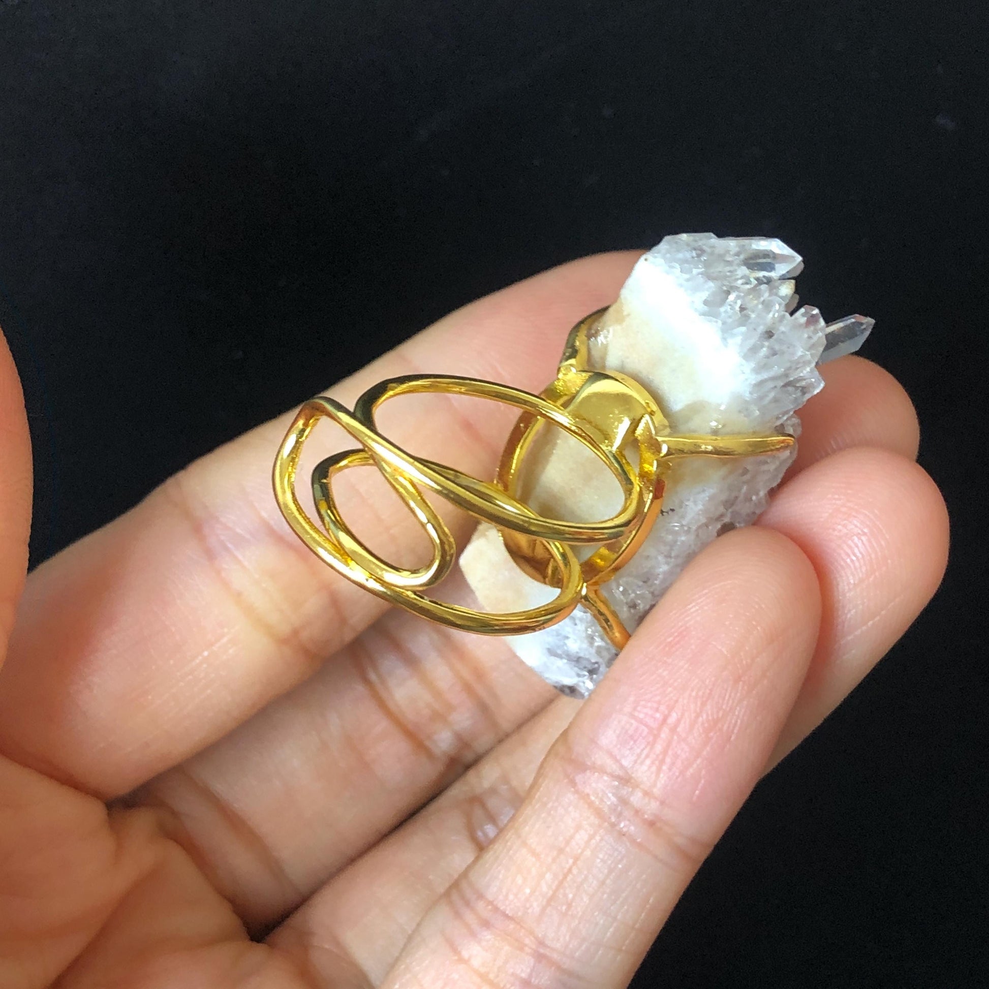 Raw Clear Quartz Cluster Crystal Ring, Sparky Raw Stone Ring Shiny Massive Crystal Ring, Large Statement Ring, Chunky Oversized Gemstone Ring, gold-plated copper ring, crown chakra crystal, meditation stone, Huge Cocktail ring, Birthstone ring gift