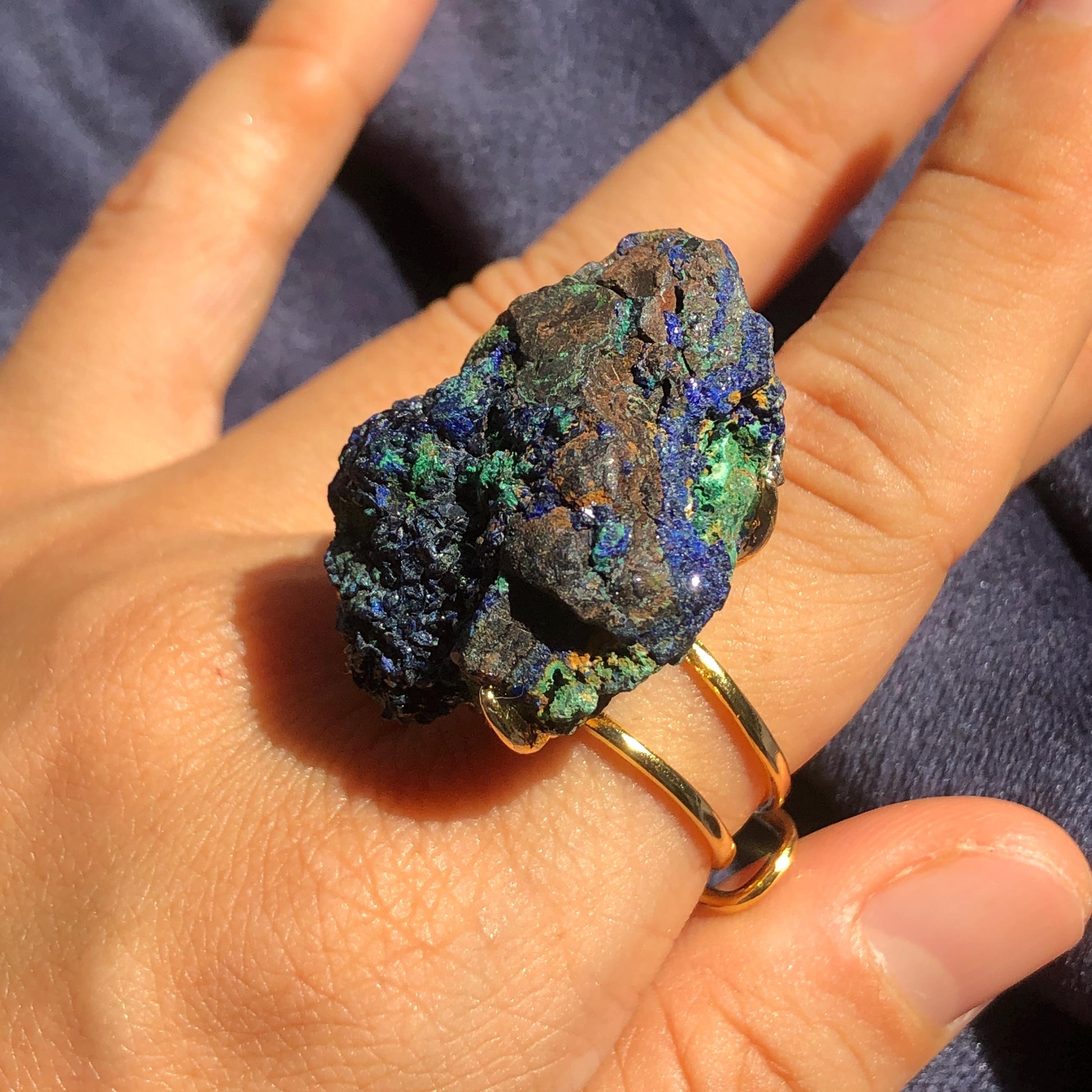 Blue Raw Azurite Malachite Ring, Chessylite ring, Shiny Raw Crystal Ring Xlarge, Hugh statement ring, Large Gemstone Ring, Raw Azurite Quartz Ring, Malachite Stone Ring, statement ring man, Chunky Stone Ring, large cocktail ring, Irregular Ring