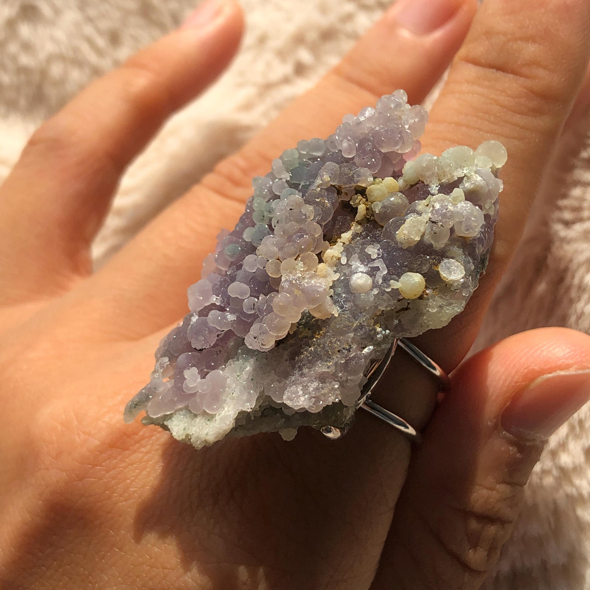 Grape Agate Chalcedony Ring, Purple Grape Agate Ring, silver agate ring, Raw Crystal Ring, Raw Stone Ring, adjustable gemstone ring, Chunky Stone Ring, Large Statement Ring for Men and Women, Big Birthstone Ring, Raw Mineral Ring, Crystal Band Ring