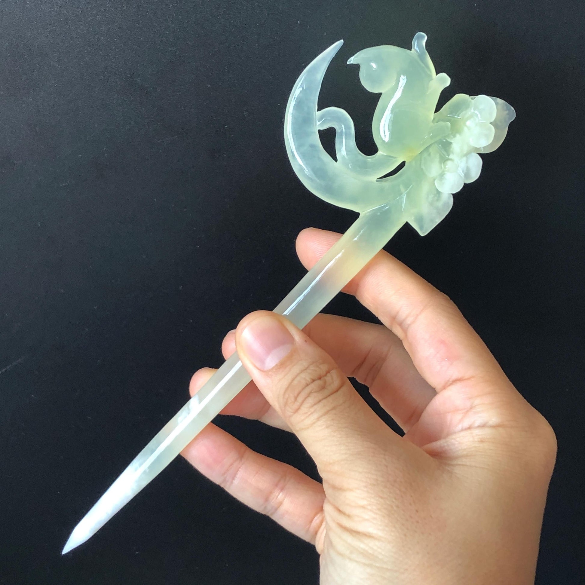 xiu jade hand carved cat on the moon hair pin