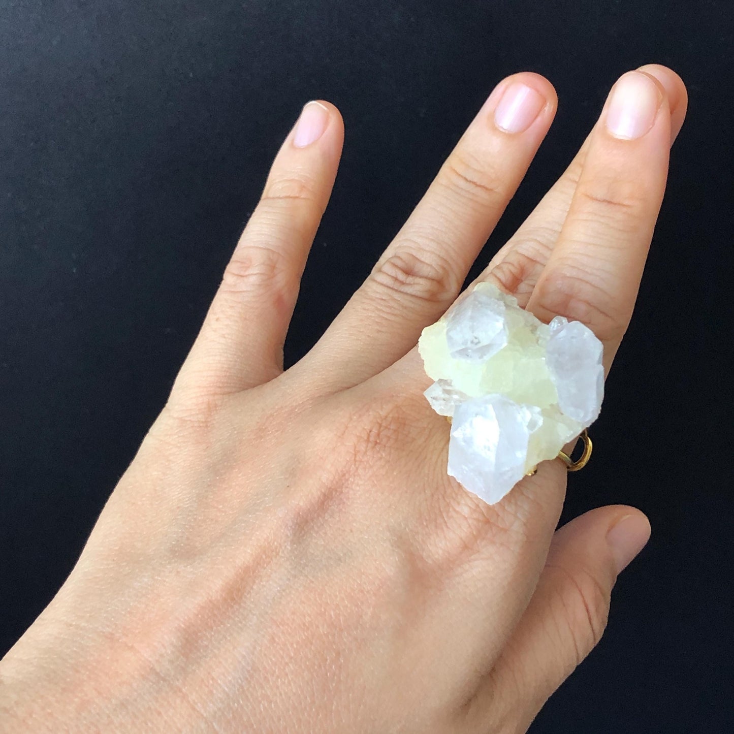 Raw Prehnite Quartz Cluster Ring with rainbow, Green Raw Stone Ring Big Massive Crystal Ring, Oversized Gemstone Jewelry, Irregular Ring, gold-plated copper ring, chunky huge cocktail ring, raw mineral ring, emotional healer, birthstone ring for men