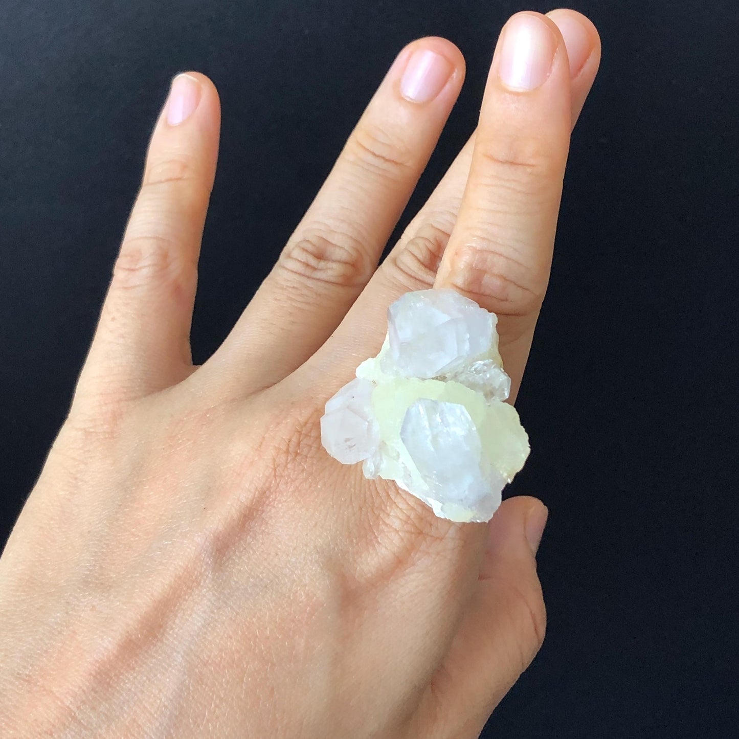 Raw Prehnite Quartz Cluster Ring with rainbow, Green Raw Stone Ring Big Massive Crystal Ring, Oversized Gemstone Jewelry, Irregular Ring, gold-plated copper ring, chunky huge cocktail ring, raw mineral ring, emotional healer, birthstone ring for men