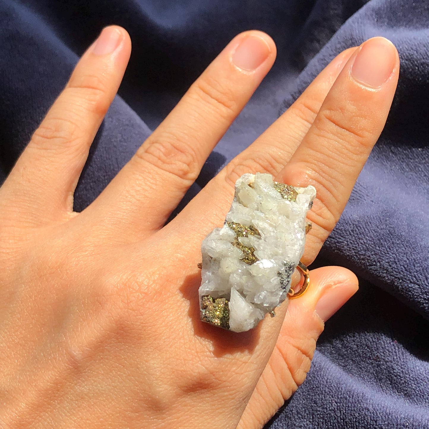 Raw Rainbow Pyrite & Calcite Ring, Raw Stone Ring, Sparky Big Raw Crystal Ring, Large Statement Ring men women, Chunky Irregular Stone Ring Gift, Huge Crystal Ring, Shiny Crystal Ring, Large Cocktail Ring, gold-plated copper ring, abundance stone