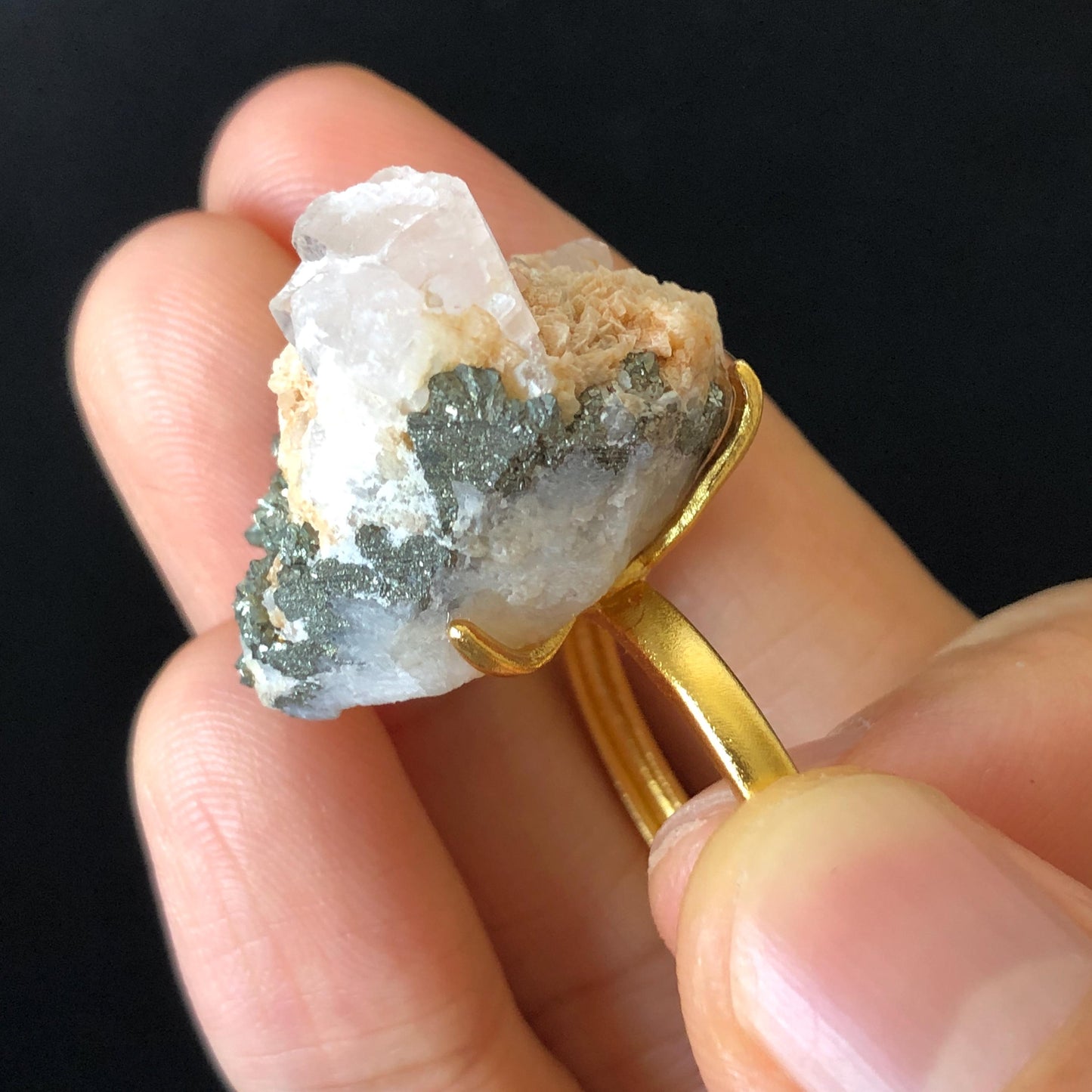 Raw Pyrite Ring with Calcite & Dolomite, Raw Stone Ring, Raw Crystal Ring, Large Statement Ring, Irregular Chunky gemstone ring, Raw mineral ring, 18k gold-plated copper ring, Crystal Band Ring, large cocktail ring, adjustable gemstone ring