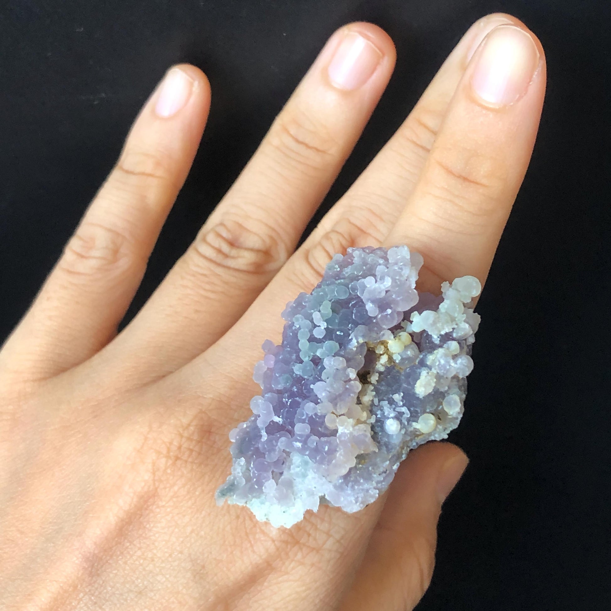 Grape Agate Chalcedony Ring, Purple Grape Agate Ring, silver agate ring, Raw Crystal Ring, Raw Stone Ring, adjustable gemstone ring, Chunky Stone Ring, Large Statement Ring for Men and Women, Big Birthstone Ring, Raw Mineral Ring, Crystal Band Ring