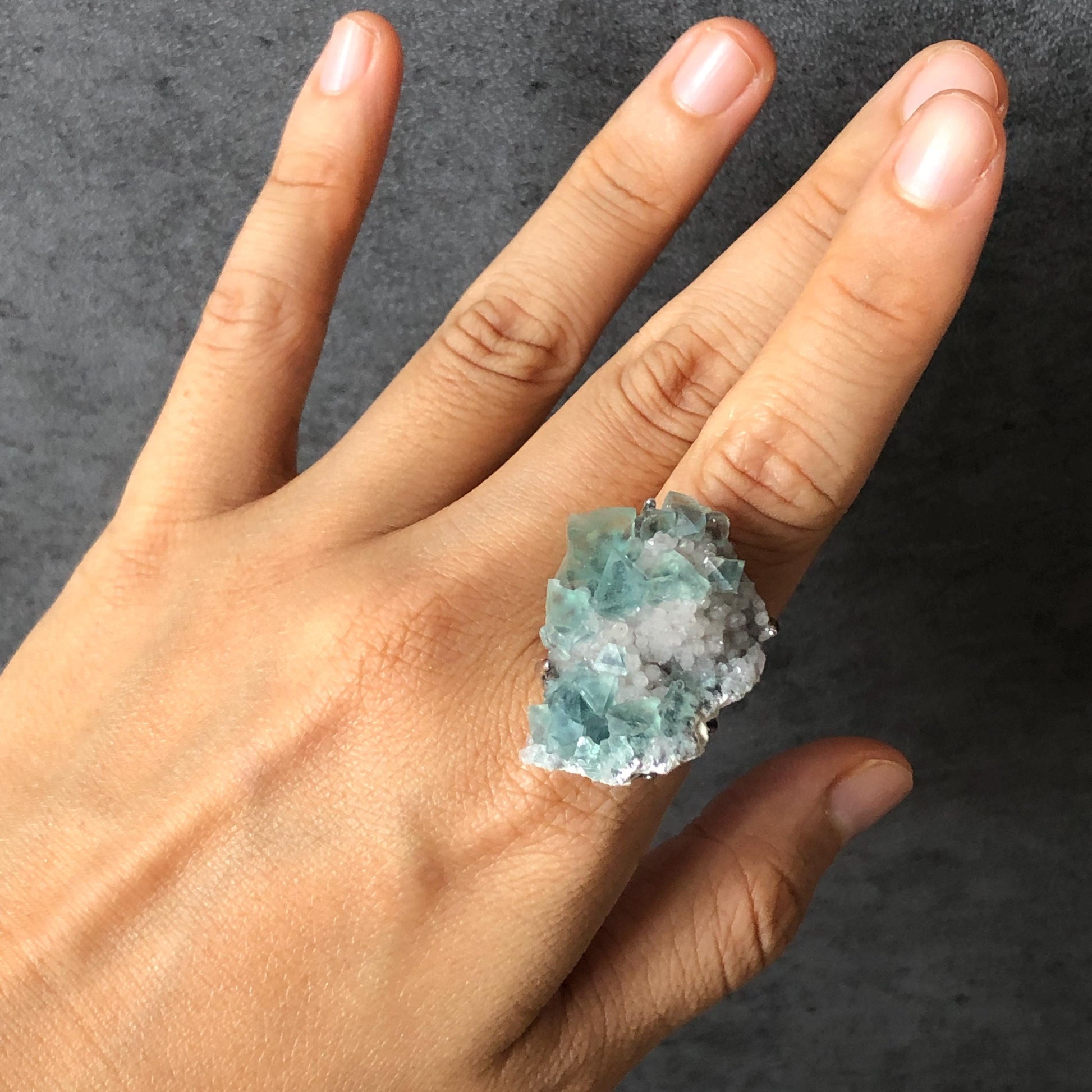 Raw Fluorite Ring, Green Fluorite Ring, Raw Crystal Ring, Raw Stone Ring, adjustable gemstone ring, Chunky Stone Ring, Large Statement Ring for Men and Women,Big Birthstone Ring, Raw Mineral Ring, Green Raw Crystal Ring, Crystal Band Ring