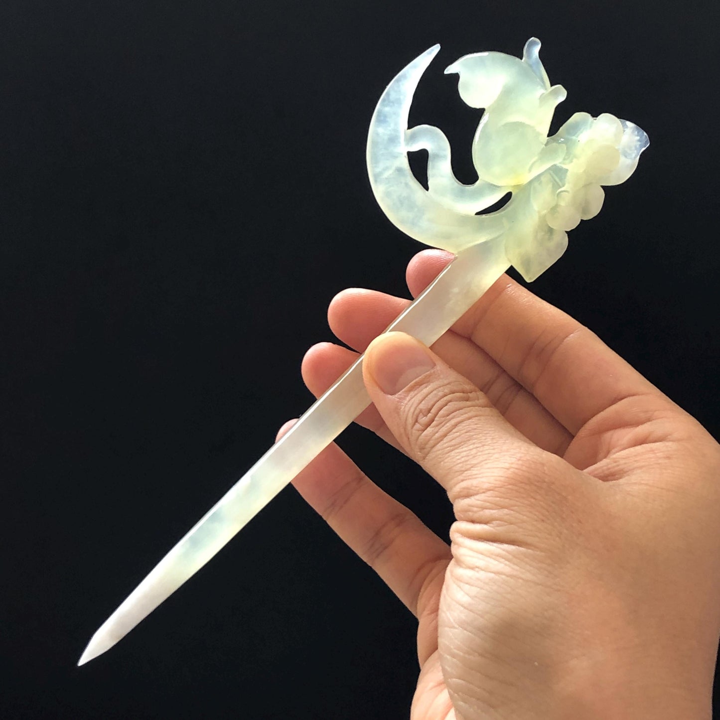 xiu jade hand carved cat on the moon hair stick