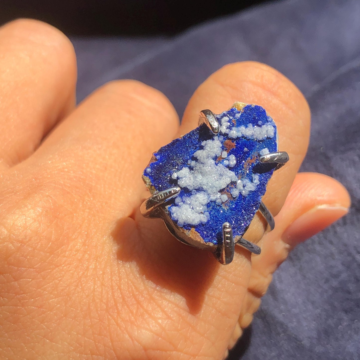 Raw Azurite with Gypsum plaster Ring, Shiny Raw Stone Ring Blue, Sparky Raw Crystal Ring, Irregular Statement Ring, Rough Gemstone Rock Ring, silver-plated copper ring, irregular ring gift for her and him, Birthstone ring gift for men and women