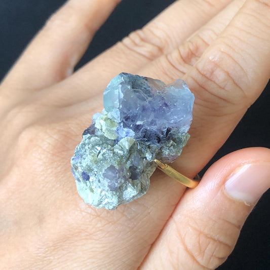 Raw Fluorite Ring, Purple Fluorite Yellow Mica, Raw Stone Ring Big Crystal Ring, Large Statement Ring, Chunky Irregular Ring Gift for him her,  Gemstone, large quartz ring, adjustable statement band ring for men women, February March birthstone ring