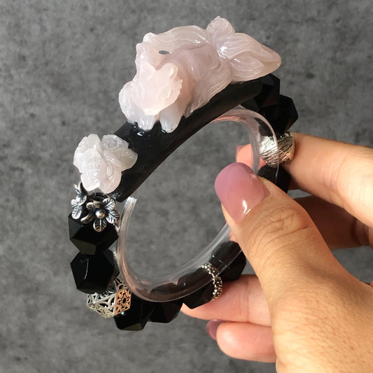 Natural Xiu Jade Serpentine Hand Carved Nine-Tailed Fox Charm with Black Agate Bead Bracelet | Black Pink Jade | Vintage Tibetan Silver | Crystal Stone Gemstone Gift for her elastic stretch bracelet jade carving pink jade black jade hand engraved jade bracelet hand carved jade charm jade pendant black bead bracelet big beaded bracelet silver accessory vintage bracelet antique bracelet nine tail fox carving hand engraved fox tailor made customized gift personalised gothic bracelet fox lover gift