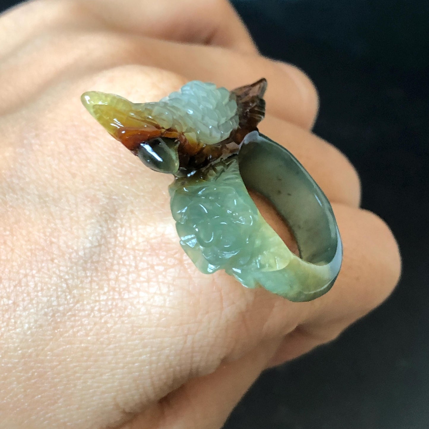 Natural Xiu Jade Serpentine Hand Carved 3D Parrot Ring 17.1mm (US 6.5): Gradient Multi-colour Green Yellow Brown White Jade Statement Ring Band Ring gift for her brown jade carving green jade white jade yellow jade orange jade multi colour jade parrot carving bird carving hand engraved statement ring flower carving hand carved flower natural untreated jade handcrafted jade ring 3D carving Stone carving Gemstone Carving Bird Lover gift Parrot Lover Gift jade cocktail ring jade band ring