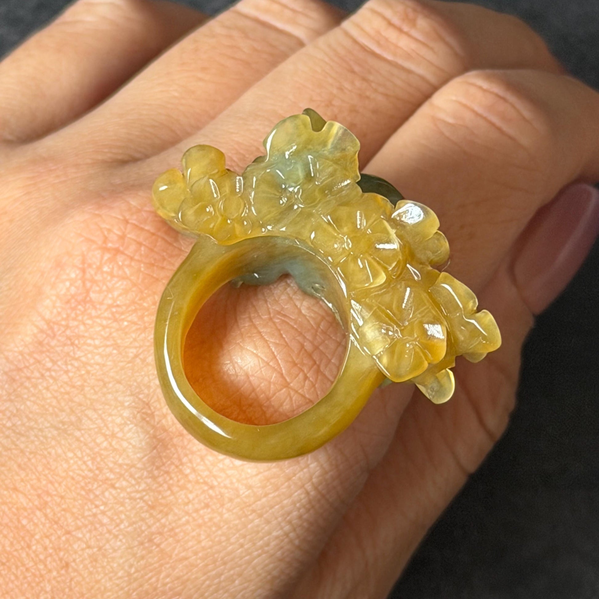 Xiu Jade (Serpentine) Hand Carved Rabbit & Flower Statement Ring 17.7mm (US 7-7.25): Natural Green Yellow Jade 3D stone carving Statement Ring Band Ring gift for her green jade carving yellow jade bi colour jade rabbit carving hand engraved statement ring flower carving hand carved flower natural untreated jade handcrafted jade ring 3D carving Stone carving Gemstone Carving rabbit Lover gift jade cocktail ring jade band ring bunny ring bunny carving