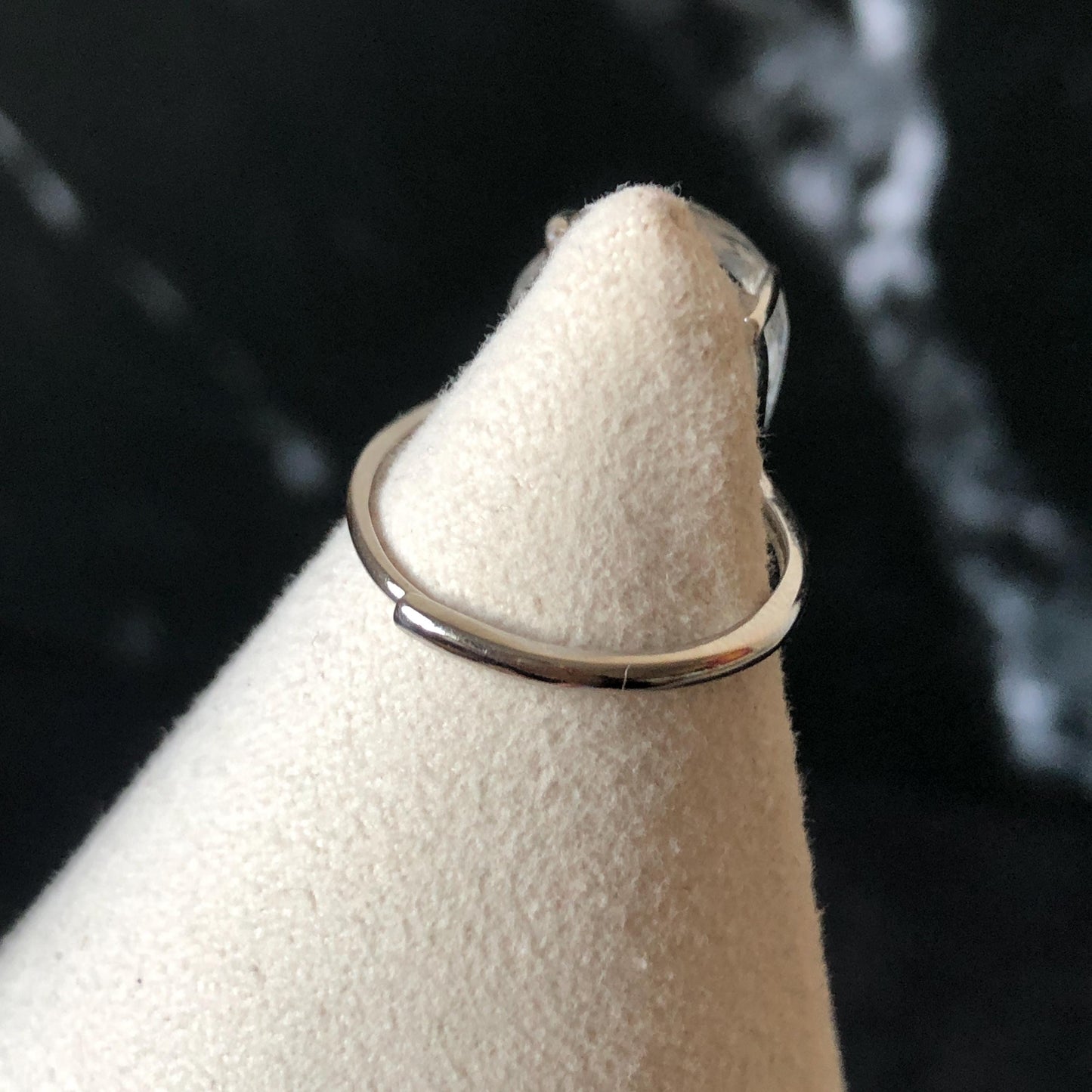 Polished Enhydro Quartz (Herkimer Diamond) S925 Silver Adjustable Ring: Big Rainbow! Moving Black Bubble Inclusion Crystal Statement Ring for Women ring crystal band ring crystal cocktail ring crystal stackable ring 7 chakra crystal ring meditation crystal healing stone birthstone silver ring ring for men rainbow quartz inclusion quartz inclusion crystal minerals specimen silver ring free size ring adjustable ring holder