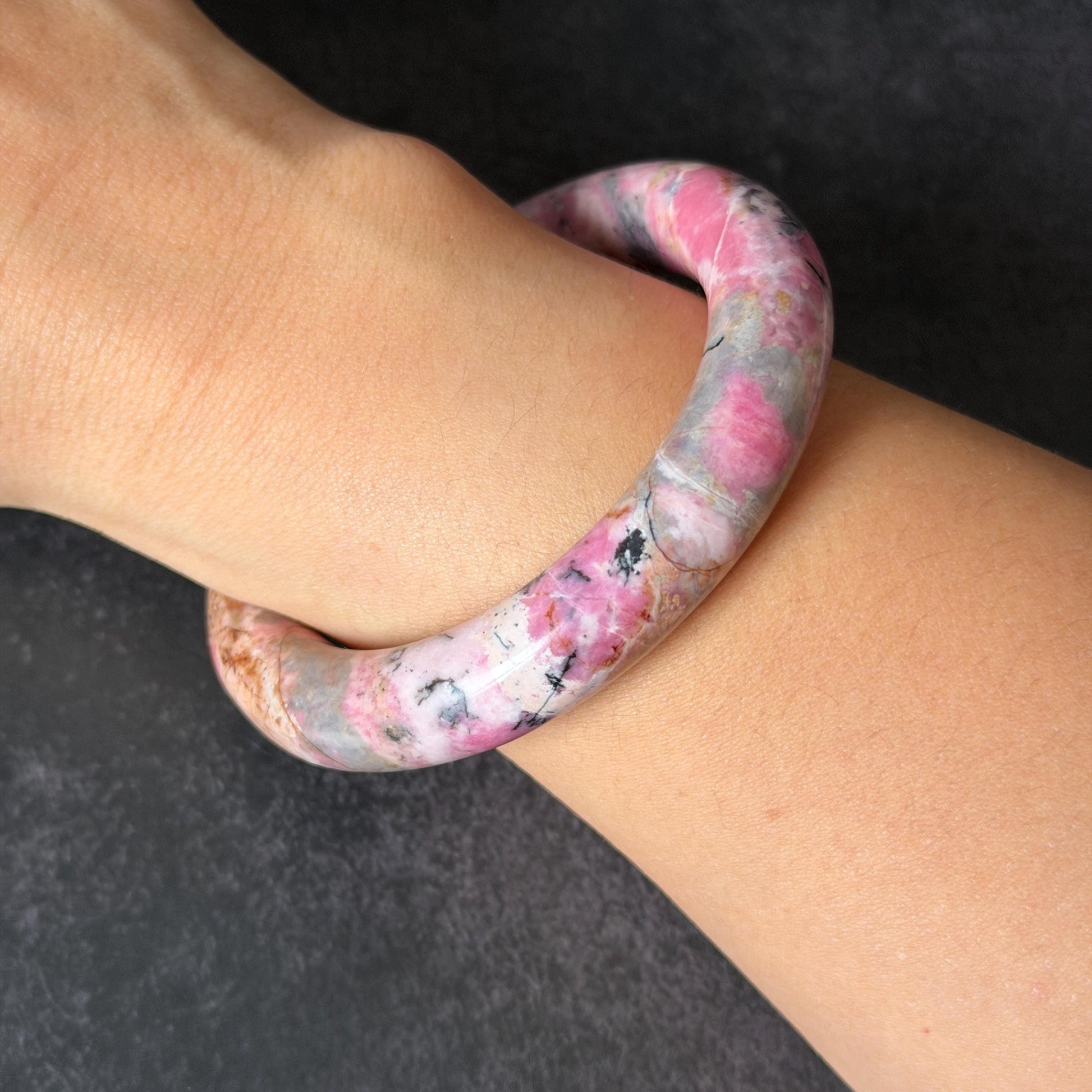 58.3mm Natural Rhodonite Stone Bangle: Pink, Blue, Brown & White Stone Healing Crystal Heart Chakra Crystal Gemstone Bangle Gift | Healing Stone, blue stone bangle, love stone bangle, real rock bangle, passion stone bangle, bangle for women, rhodonite vinatge bracelet antique bangle