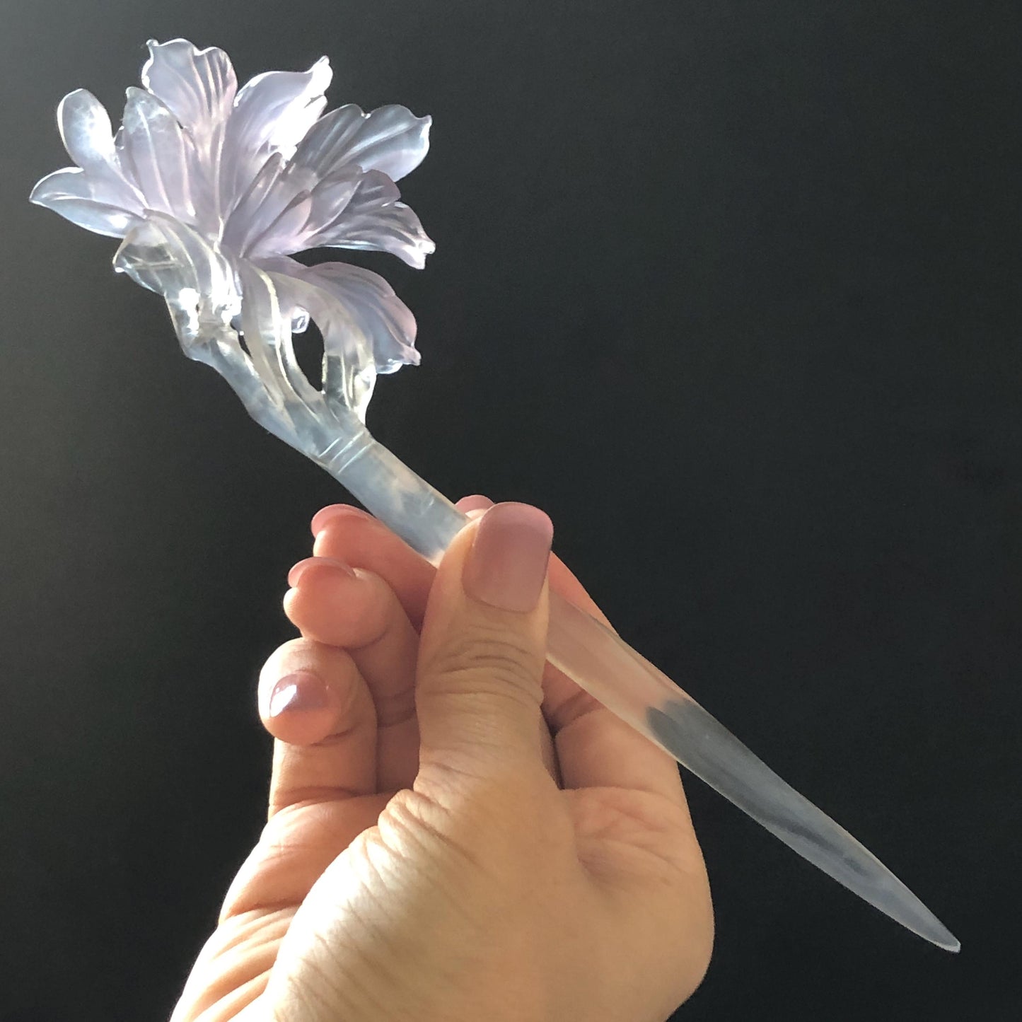 Fluorite Hand Carved Iris Flower Hair Pin: Natural Purple and White Crystal Hanfu Handcrafted Hair Stick in Asian Chinese Vintage Style Handcrafted Hair Fork Bridal Wedding Headpiece gift for her japanese hairpin korean hair stick chinese hair fork vintage hair comb antique hair pins hanfu hair stick bridal shower hair jewelry wedding headpiece bridal shower gift engagement hair accessory jade carving hand engraved purple crystal untreated natural crystal hairpin Iris carving flower hairpin