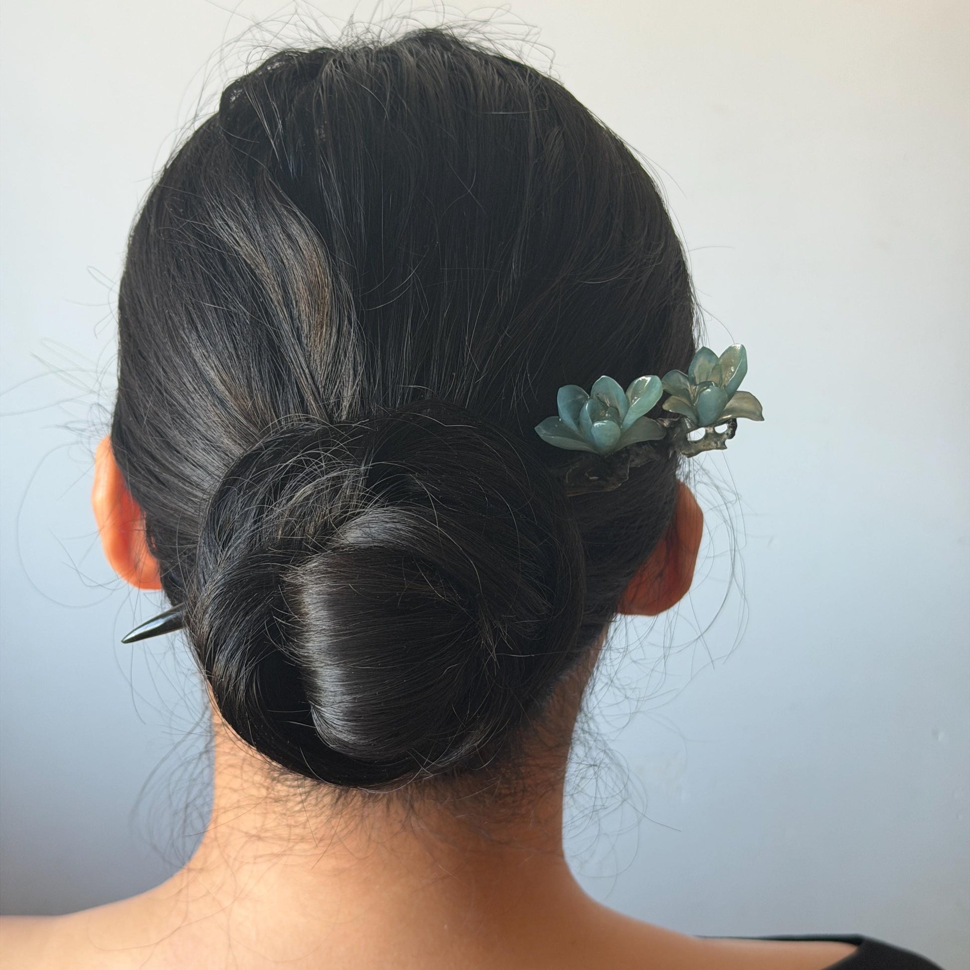 Xiu Jade Serpentine Hand Carved Yulan Magnolia Flower Hair Pin: Natural Certified Black & Blue Jade Handcrafted Flower Hair Stick | Asian Chinese Vintage Style Gift, Korean hair pin, Japanese Hair Stick, Chinese Hair Comb, Flower Jade Carving, engraved jade hairpin, blue jade black jade muti colour jade bi colour jade certified natural jade gift for her mother day gift, bridal hairpin, wedding hair stick Yulan carving Magnolia carving hanfu hair stick bridal shower gift wedding headpiece