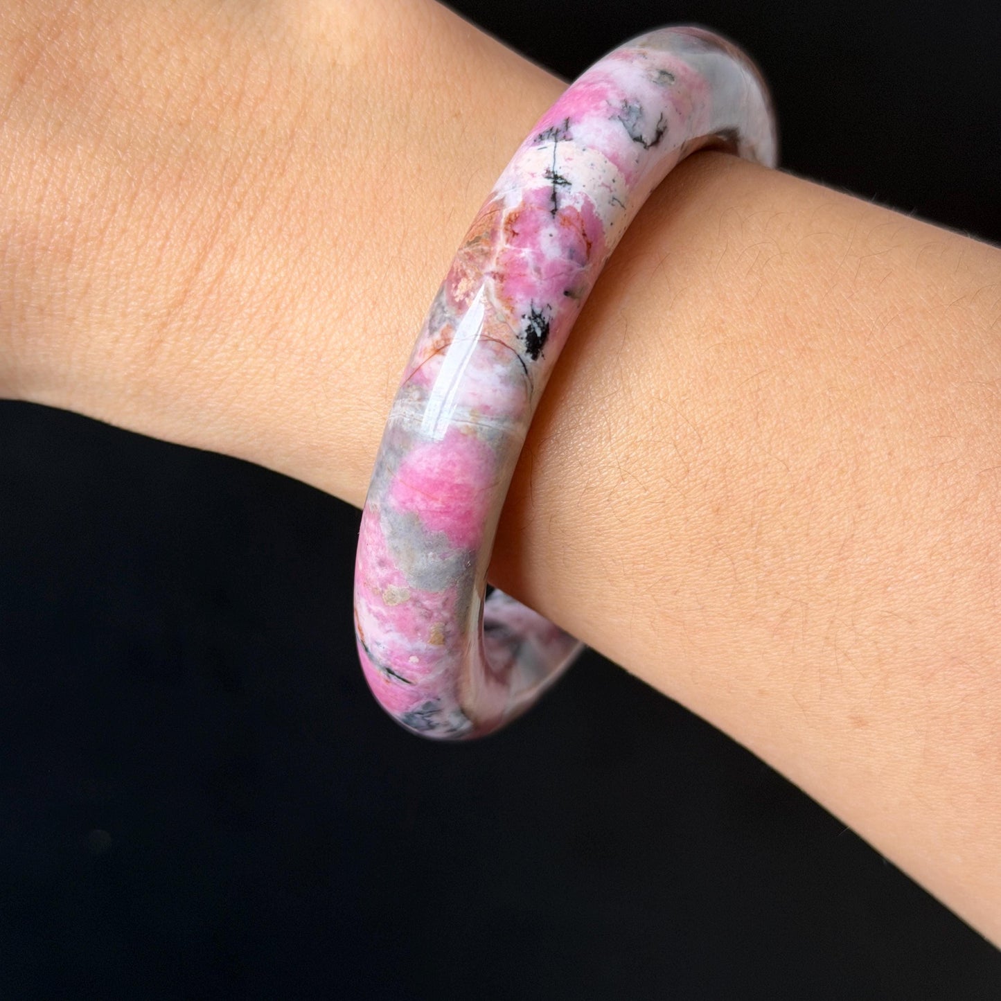 58.3mm Natural Rhodonite Stone Bangle: Pink, Blue, Brown & White Stone Healing Crystal Heart Chakra Crystal Gemstone Bangle Gift | Healing Stone, blue stone bangle, love stone bangle, real rock bangle, passion stone bangle, bangle for women, rhodonite vinatge bracelet antique bangle