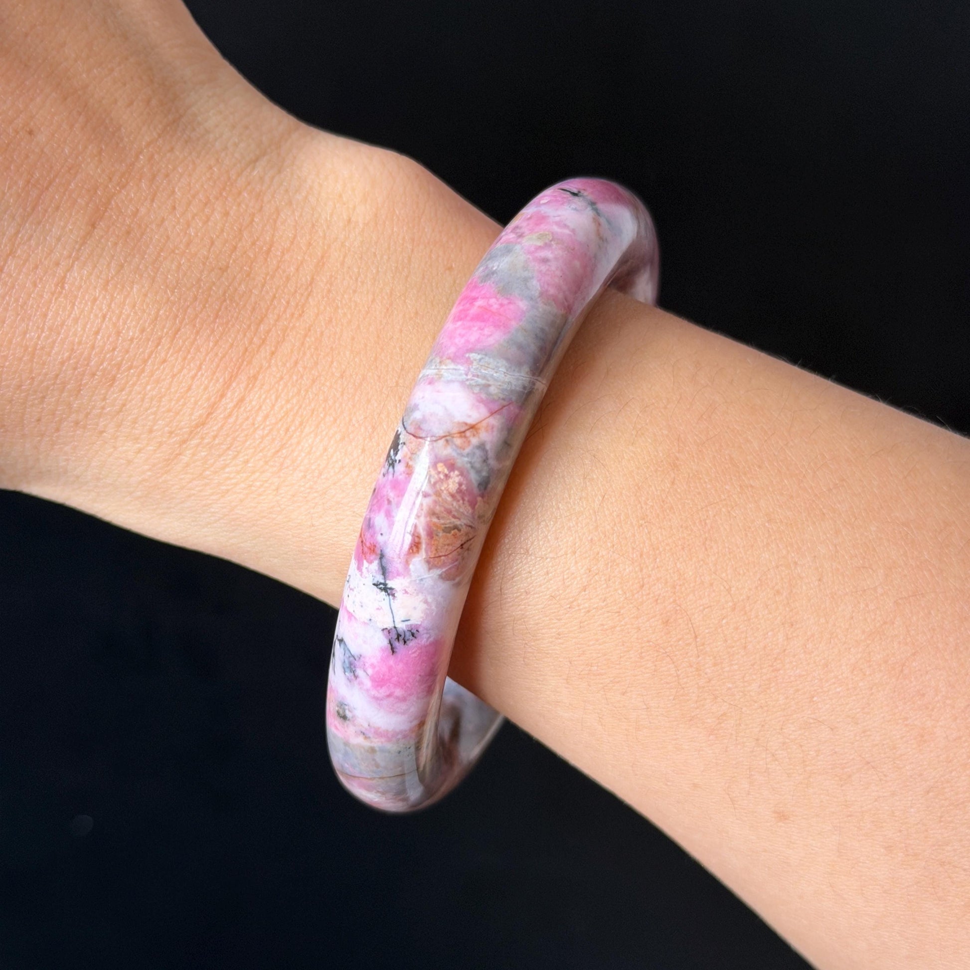58.3mm Natural Rhodonite Stone Bangle: Pink, Blue, Brown & White Stone Healing Crystal Heart Chakra Crystal Gemstone Bangle Gift | Healing Stone, blue stone bangle, love stone bangle, real rock bangle, passion stone bangle, bangle for women, rhodonite vinatge bracelet antique bangle