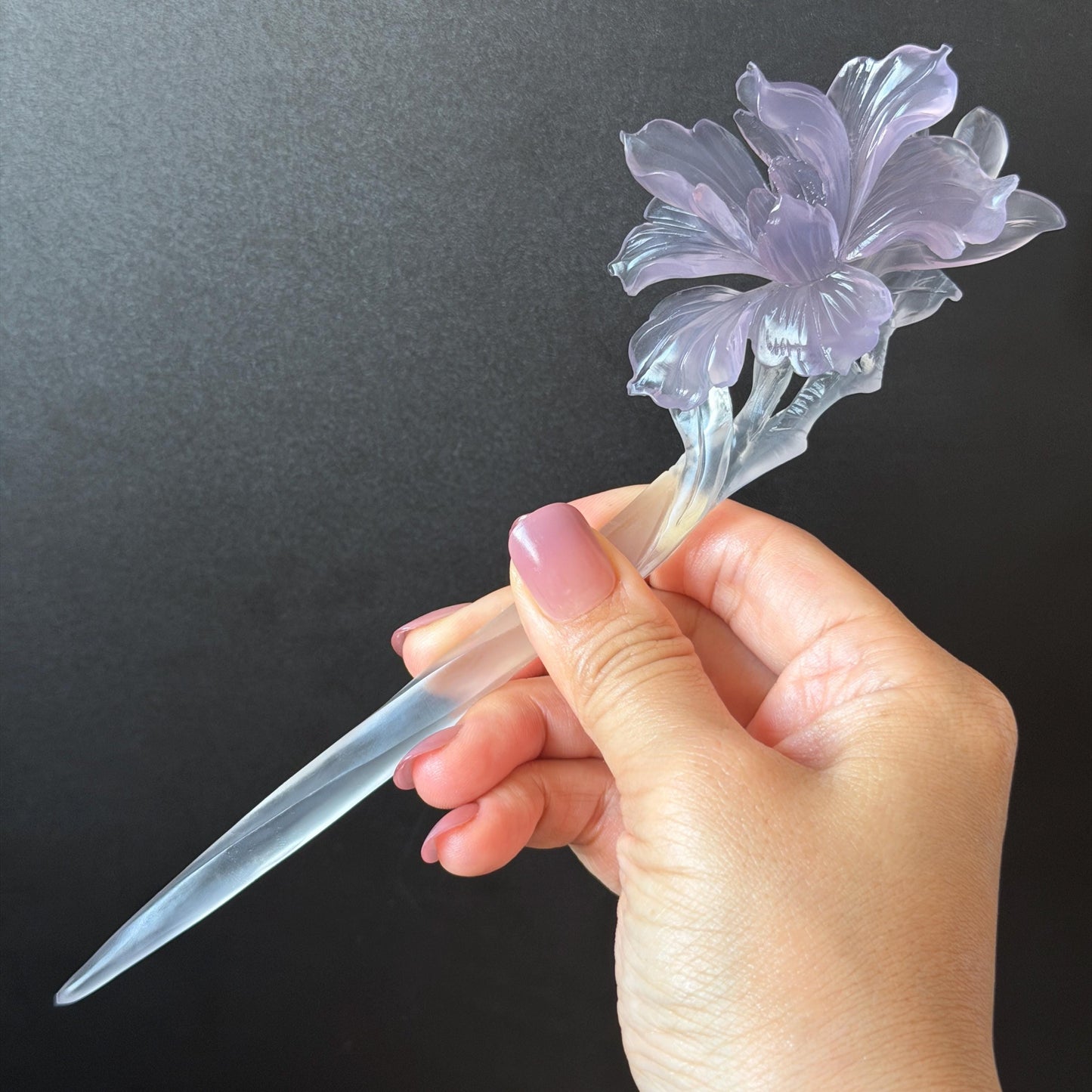 Fluorite Hand Carved Iris Flower Hair Pin: Natural Purple and White Crystal Hanfu Handcrafted Hair Stick in Asian Chinese Vintage Style Handcrafted Hair Fork Bridal Wedding Headpiece gift for her japanese hairpin korean hair stick chinese hair fork vintage hair comb antique hair pins hanfu hair stick bridal shower hair jewelry wedding headpiece bridal shower gift engagement hair accessory jade carving hand engraved purple crystal untreated natural crystal hairpin Iris carving flower hairpin