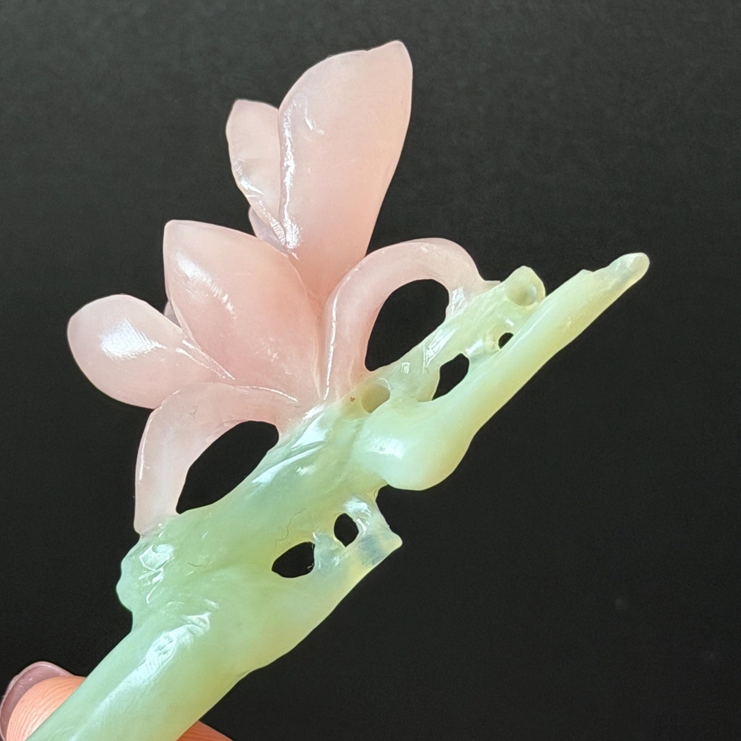 Xiu Jade Serpentine Hand Carved Pink Lotus Flower Hair Pin: Natural Pink & Green Jade Handcrafted Hair Stick 3D stone carving Hair Jewelry | Asian Chinese Vintage Hanfu Hair Fork gift for her pink jade carving green jade flower carving yulan carving hand engraved yulan hairpins japanese hair stick korean hair pins vinatge hair fork chinese hair comb antique hairpins wedding headpiece engagement hair jewelry bridal shower gift bridal hair accessory 3D stone carving
