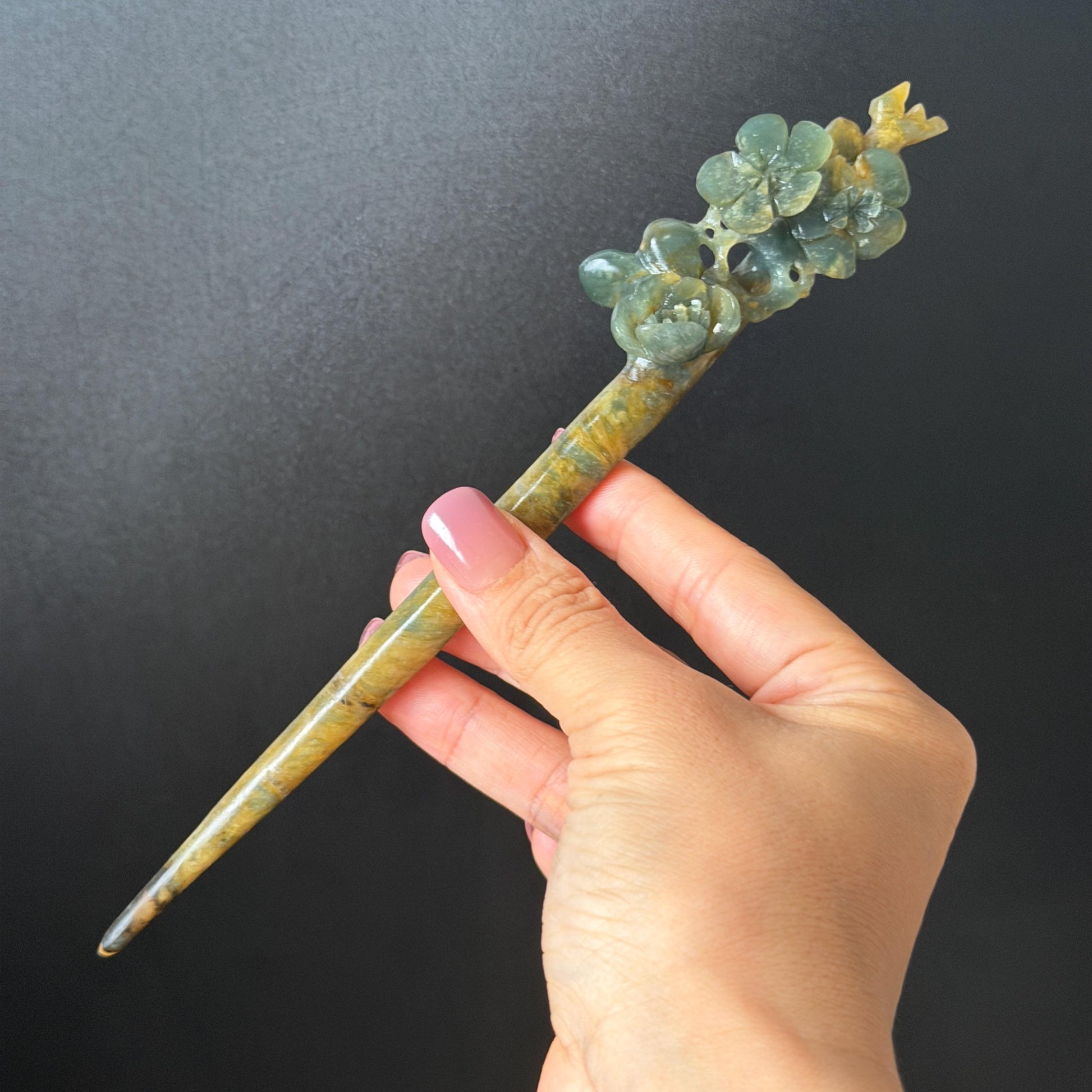 Xiu Jade Serpentine Hand Carved Plum Blossom Flower Hair Pin: Natural Yellow Green Jade Hair Stick 3D stone carving Hair Jewelry Chinese Vintage Hanfu Antique Bridal Hair Fork Gift for her japanese hairpin korean hair stick chinese hair fork vintage hair comb antique hair pins bridal shower hair jewelry wedding headpiece bridal shower gift engagement hair accessory jade carving hand engraved jade hand carved flower jade hairpins untreated natural jade with certificate green jade yellow jade