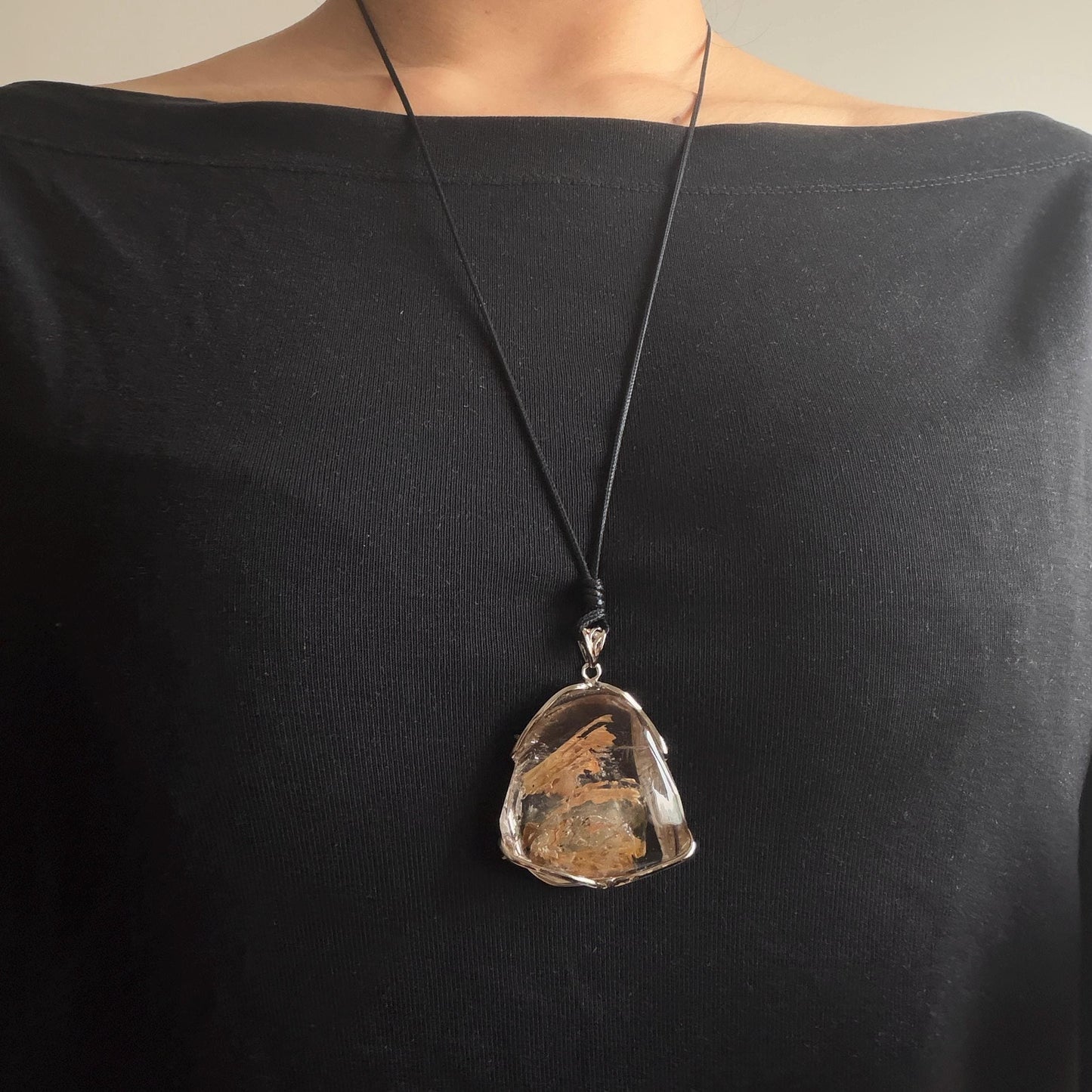 Ultra Rare! Polished Enhydro Quartz Shimmering Golden Yellow Sand Waterfall & Big Shifting Bubble Inlcusion S925 Silver Pendant Adjustable Necklace Natural Gemstone Birthstone Gift for her enhydro quartz sand water-fall pendant necklace choker gemstone charm stone pendant choker polished stone pendant crystal charm birthstone men necklace chakra crystal minerals specimen silver wire wrapped pendant inclusion crystal inclusion crystal  yellow sand inclusion shimmering rainbow quartz