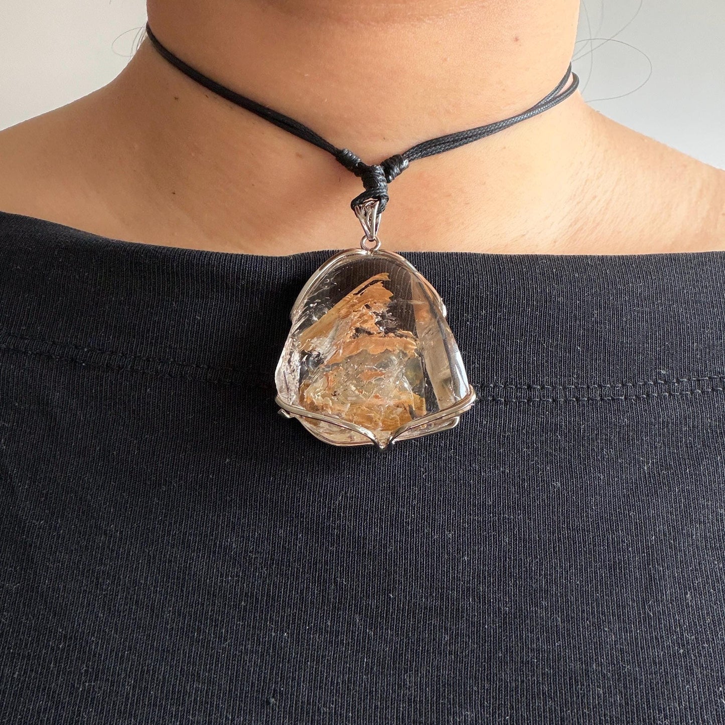 Ultra Rare! Polished Enhydro Quartz Shimmering Golden Yellow Sand Waterfall & Big Shifting Bubble Inlcusion S925 Silver Pendant Adjustable Necklace Natural Gemstone Birthstone Gift for her enhydro quartz sand water-fall pendant necklace choker gemstone charm stone pendant choker polished stone pendant crystal charm birthstone men necklace chakra crystal minerals specimen silver wire wrapped pendant inclusion crystal inclusion crystal  yellow sand inclusion shimmering rainbow quartz