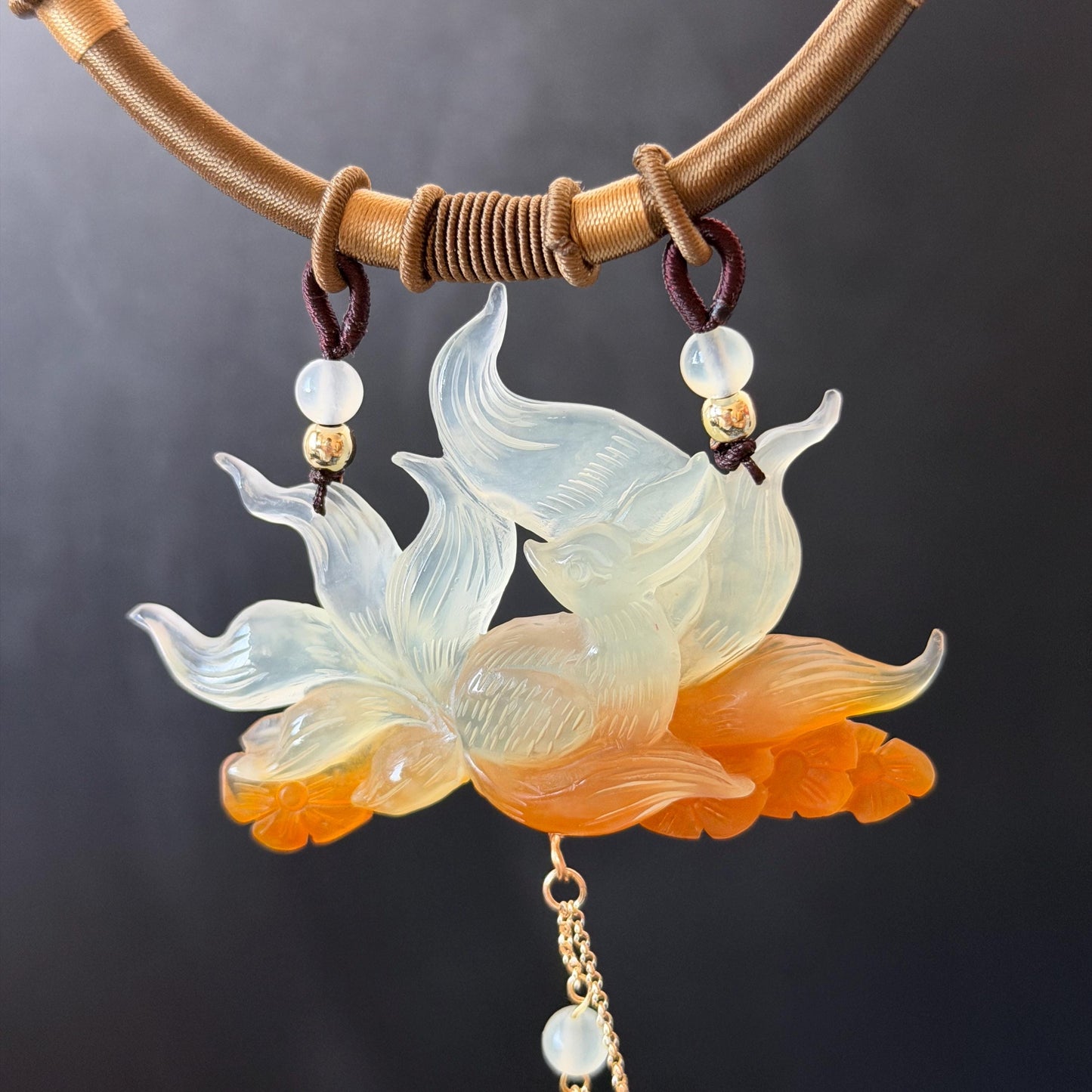 Xiu Jade Serpentine Hand Carved Nine Tail Fox and Flower Pendant Adjustable Necklace: Natural Untreated Orange and White Jade 3D Stone Carving Vintage Charm Chinese Pendant Necklace Antique Pendant multicolour jade orange jade white jade asian vintage necklace braided necklace nine-tailed fox carving nine tail fox charm fox lover gift flower carving hand engraved jewelry hand carved jade handcrafted necklace dangle good luck charm animals carving flower pendant adjustable necklace choker