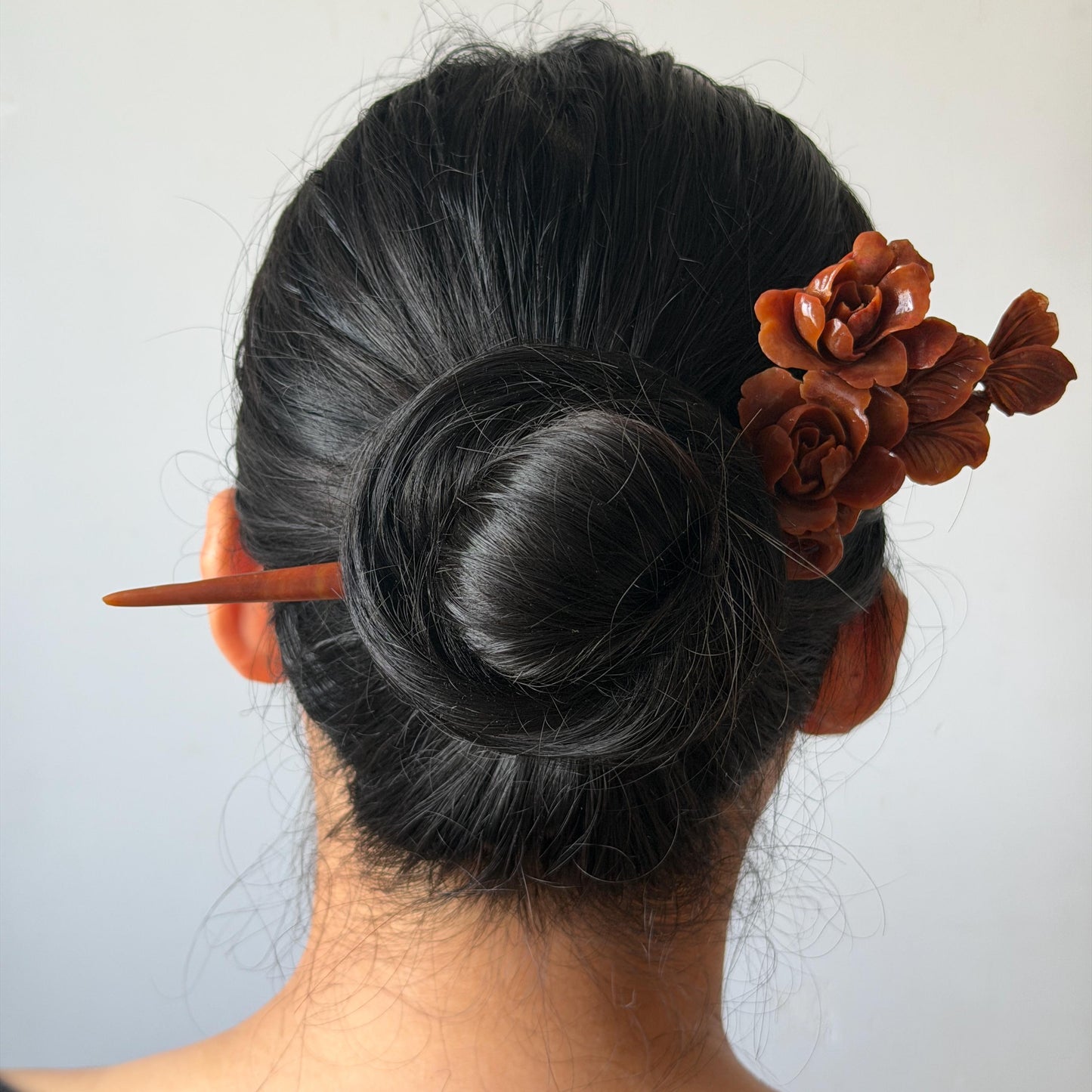 Xiu Jade Serpentine Hand Carved Camellia Flower with Butterfly Hair Stick: Natural Red Jade Handcrafted Vintage Hanfu Hairpin Hair Jewelry