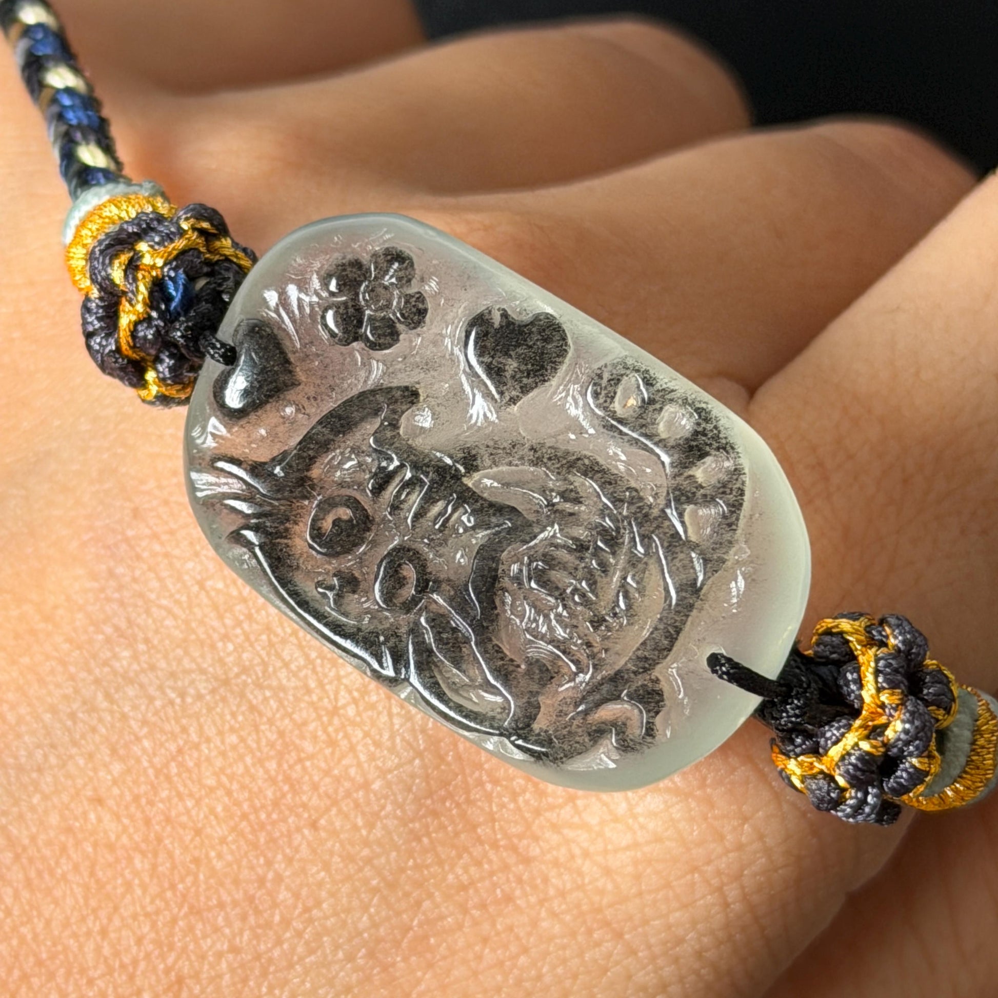 Xiu Jade Serpentine Hand Carved Cat Kitten with Heart & Flower Charm Braided Bracelet: Natural Black White Jade Adjustable Bracelet Stone Relief Carving adjustable bracelet woven bracelet rope 3D jade carving black jade white jade multicolour jade natural untreated jade handcrafted charm bead bracelet handmade bracelet cat carving flower carving kitten charm hand engraved charm chinese braided bracelet vintage bracelet antique bracelet lucky rope cat lover gift birthday gift handcrafted bracelet