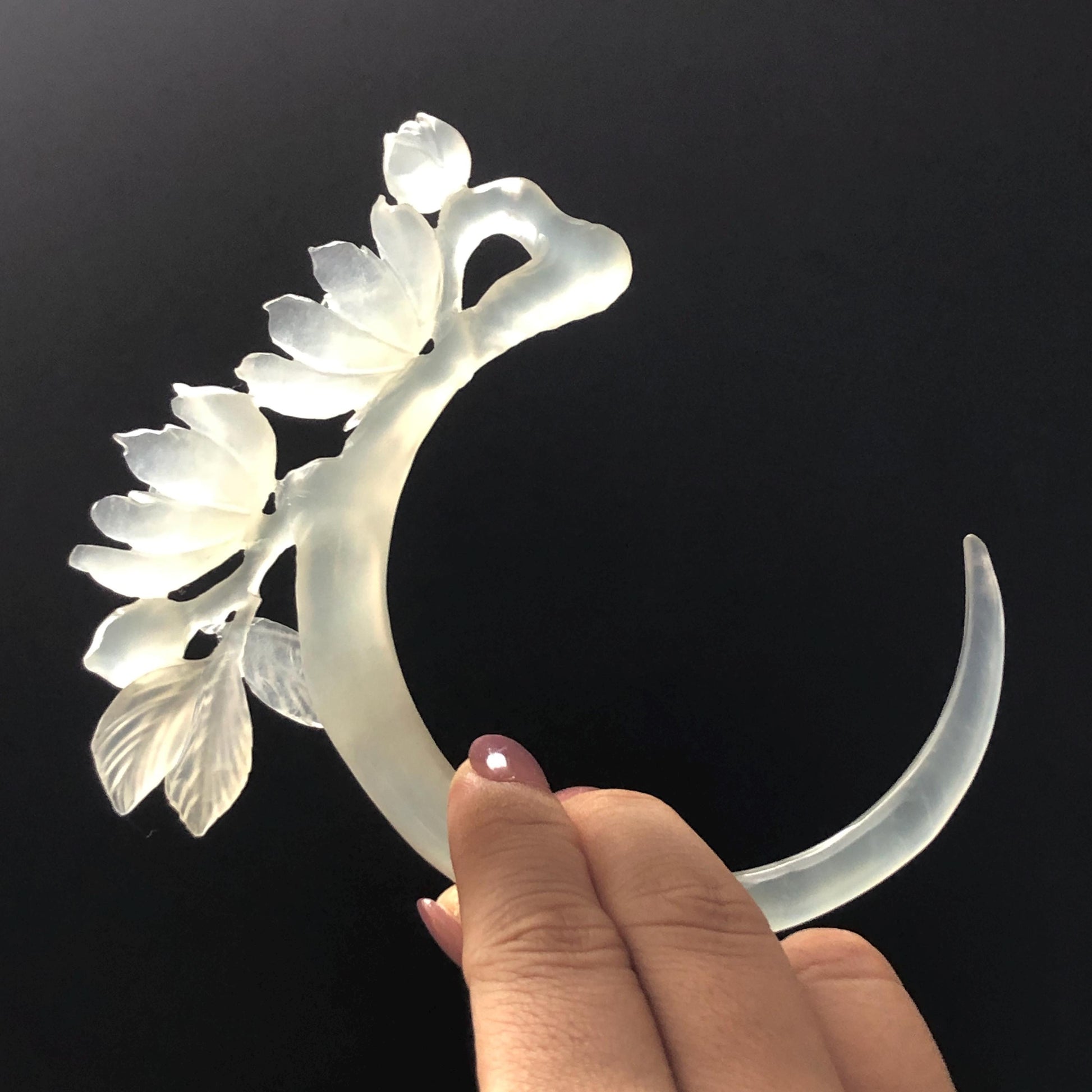 Xiu Jade Serpentine Hand Carved Peach Blossom Flower Hair Pin: Natural White Jade Handcrafted Crescent Moon Hair Stick 3D Stone Carving Hair Jewelry  Bridal Wedding Headpiece gift for her japanese hairpin korean hair stick chinese hair fork vintage hair comb antique hair pins hanfu hair stick bridal shower hair jewelry bridal shower gift engagement hair accessory jade carving hand engraved jade hand carved flower jade hairpins untreated natural jade with certificate handcraft jade moon hairpin
