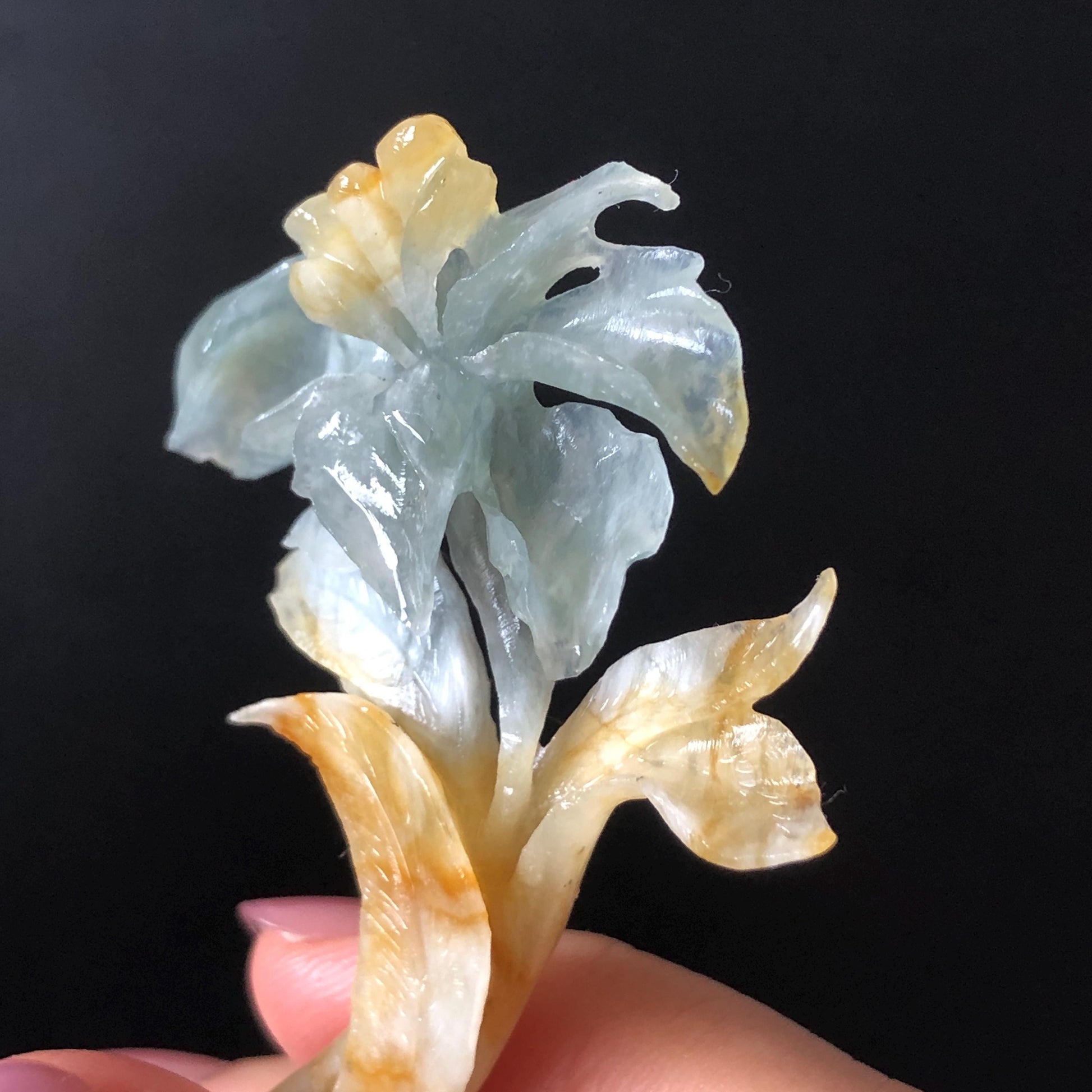 Xiu Jade Serpentine Hand Carved Lily Flower Small Hair Pin: Multicolor Caramel Yellow Blue Jade Handcrafted Hair Stick 3D stone carving Hair Jewelry | Asian Chinese Vintage Hanfu Hair Fork gift for her blue jade carving yellow jade flower carving lily carving hand engraved lily hairpins japanese hair stick korean hair pins vinatge hair fork chinese hair comb antique hairpins wedding headpiece engagement hair jewelry bridal shower gift bridal hair accessory 3D stone carving asian hair crown