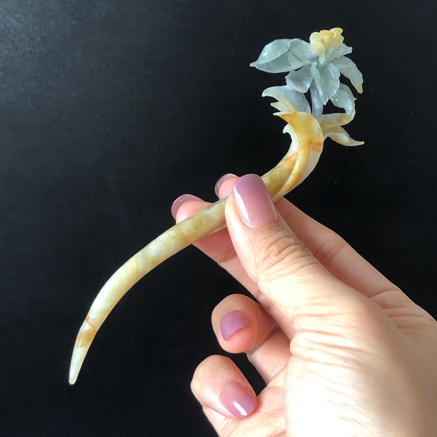 Xiu Jade Serpentine Hand Carved Lily Flower Small Hair Pin: Multicolor Caramel Yellow Blue Jade Handcrafted Hair Stick 3D stone carving Hair Jewelry | Asian Chinese Vintage Hanfu Hair Fork gift for her blue jade carving yellow jade flower carving lily carving hand engraved lily hairpins japanese hair stick korean hair pins vinatge hair fork chinese hair comb antique hairpins wedding headpiece engagement hair jewelry bridal shower gift bridal hair accessory 3D stone carving asian hair crown