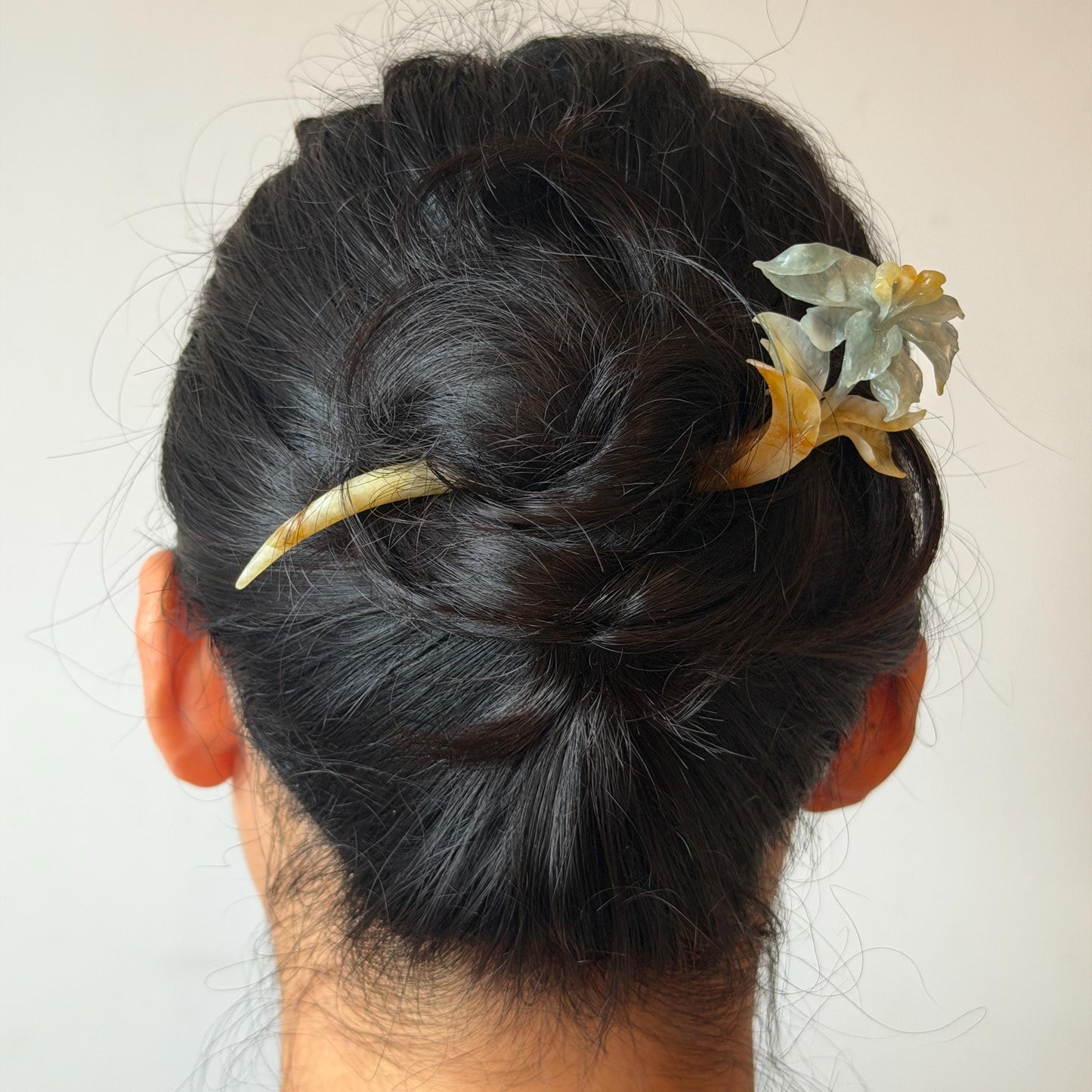 Xiu Jade Serpentine Hand Carved Lily Flower Small Hair Pin: Multicolor Caramel Yellow Blue Jade Handcrafted Hair Stick 3D stone carving Hair Jewelry | Asian Chinese Vintage Hanfu Hair Fork gift for her blue jade carving yellow jade flower carving lily carving hand engraved lily hairpins japanese hair stick korean hair pins vinatge hair fork chinese hair comb antique hairpins wedding headpiece engagement hair jewelry bridal shower gift bridal hair accessory 3D stone carving asian hair crown