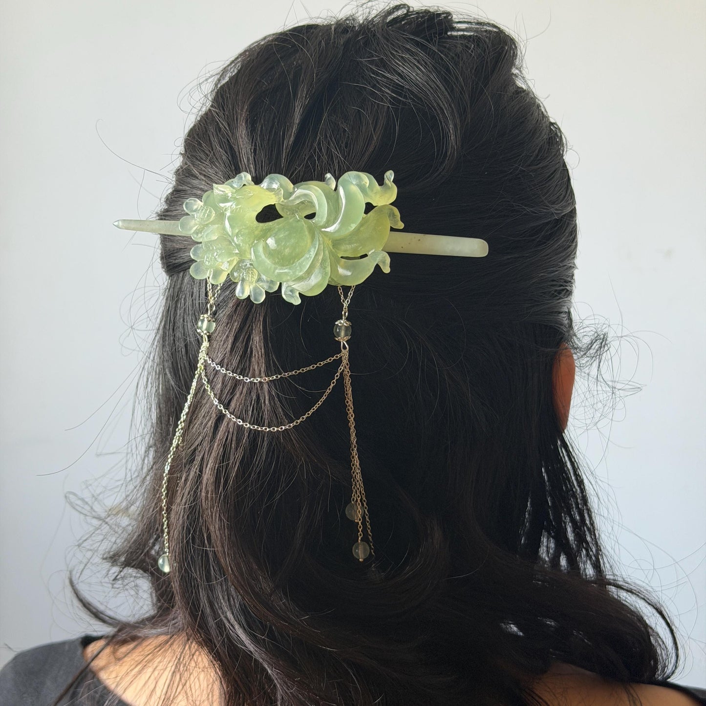 Xiu Jade Nine-tailed Fox Hand Carved Hair Crown: Natural Serpentine Ice Green  Jade Hanfu Hair Stick 3D stone carving Asian Chinese Vintage Style  Gift for her, hairpin, green jade hair stick, hair fork, chinese hairpin, korean hair stick, japanese hair pin, vinatge hair comb, bridal hair clip, fox lover gift, hand carved fox, hand engraved animals carving, fox carving, real jade untreated jade bridal headpiece wedding hair jewelry hollow out carving gift for her flower carving dangle hair pin