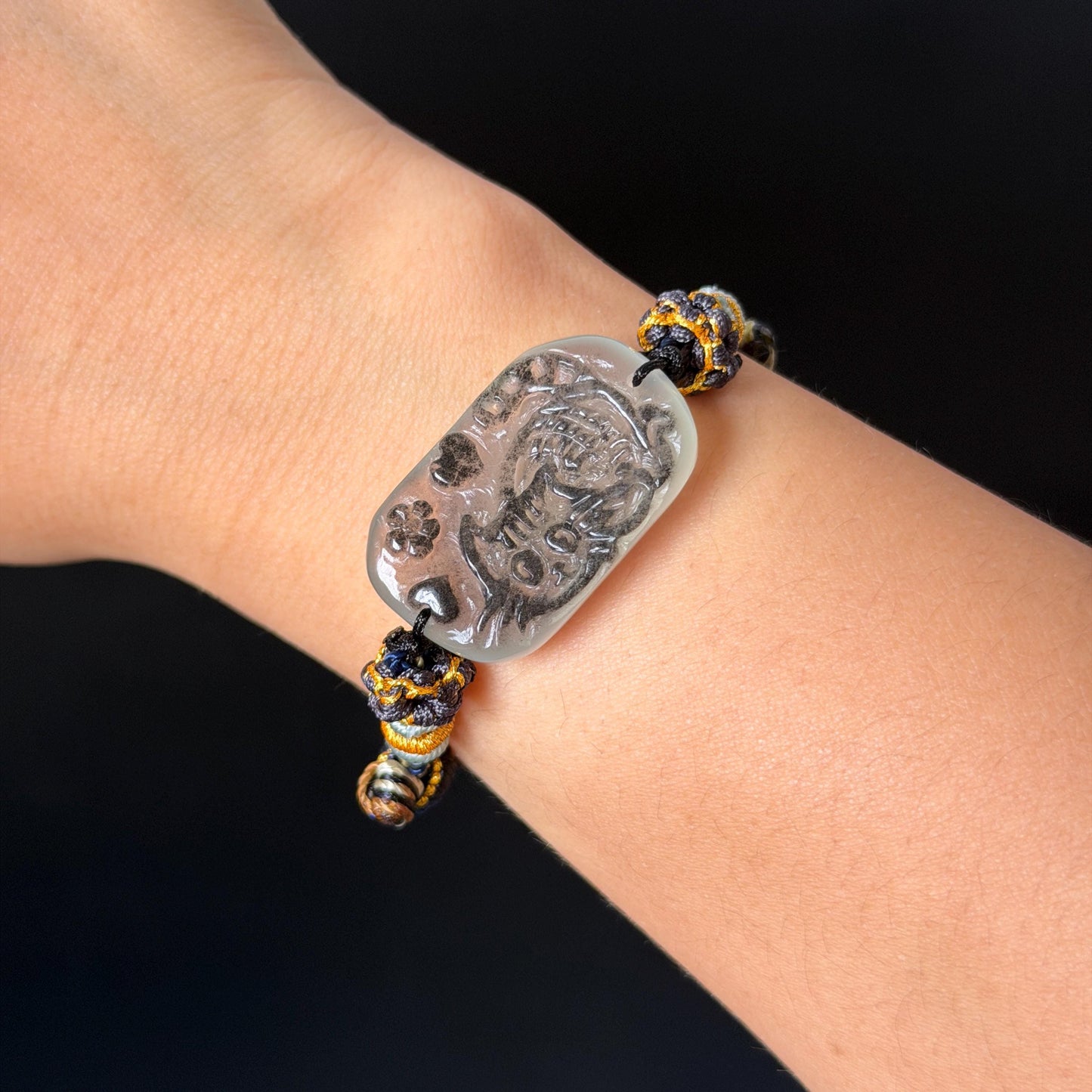 Xiu Jade Serpentine Hand Carved Cat Kitten with Heart & Flower Charm Braided Bracelet: Natural Black White Jade Adjustable Bracelet Stone Relief Carving adjustable bracelet woven bracelet rope 3D jade carving black jade white jade multicolour jade natural untreated jade handcrafted charm bead bracelet handmade bracelet cat carving flower carving kitten charm hand engraved charm chinese braided bracelet vintage bracelet antique bracelet lucky rope cat lover gift birthday gift handcrafted bracelet