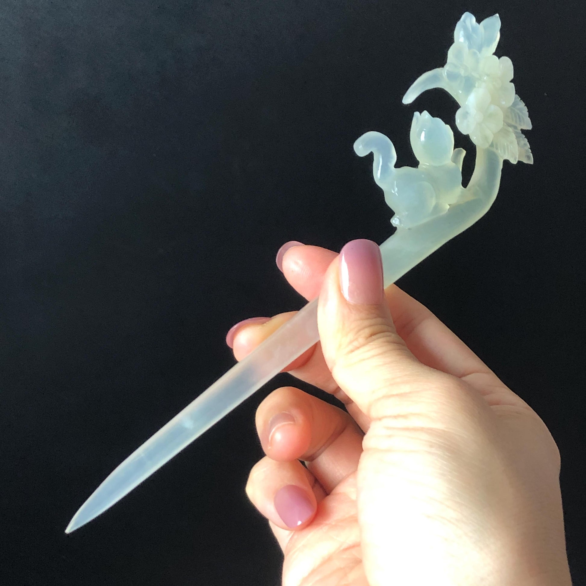 Xiu Jade Serpentine Hand Carved Cat Kitten & Flowers Hair Pin: Natural Bicolour White Green Jade Handcrafted Hanfu Hair Stick | Asian Chinese Vintage Style Hairpin Gift for her hand engraved green jade carving hand carved cat hairpin cat carving hand engraved flower hair stick chinese jade hair comb hanfu hair fork korean hairpins japanese hair clip cat lover gift vintage hair stick natural untreated jade hair crown handmade hair jewelry cat lover gift birthday gift 3D stone carving