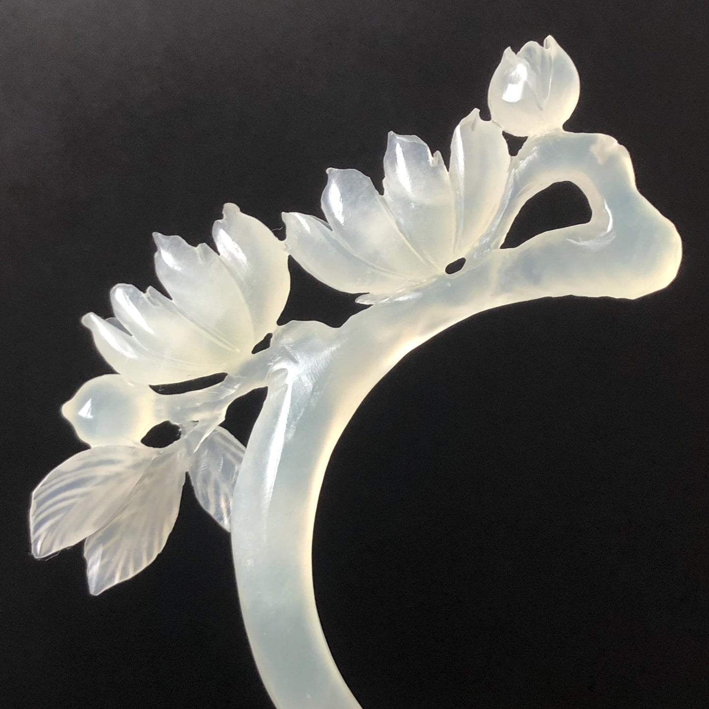 Xiu Jade Serpentine Hand Carved Peach Blossom Flower Hair Pin: Natural White Jade Handcrafted Crescent Moon Hair Stick 3D Stone Carving Hair Jewelry  Bridal Wedding Headpiece gift for her japanese hairpin korean hair stick chinese hair fork vintage hair comb antique hair pins hanfu hair stick bridal shower hair jewelry bridal shower gift engagement hair accessory jade carving hand engraved jade hand carved flower jade hairpins untreated natural jade with certificate handcraft jade moon hairpin