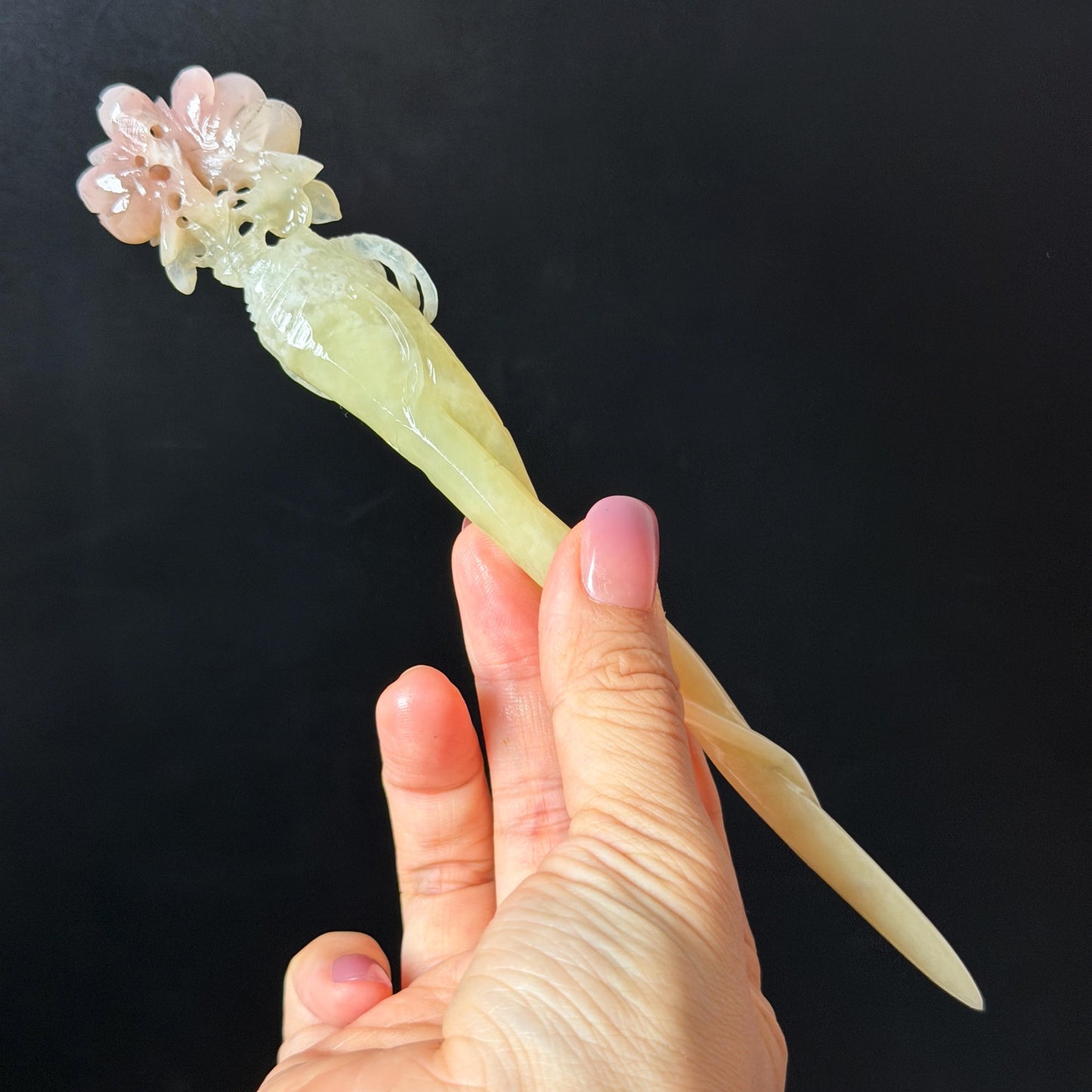 Xiu Jade Serpentine Hand Carved Pink Ginseng Flower Hair Pin: Natural Yellow & Pink Jade Handcrafted Hair Stick 3D stone carving Hair Jewelry Asian Chinese Vintage Hanfu Hair Fork gift for her pink jade carving yellow jade flower carving flower carving hand engraved ginseng hairpins japanese hair stick korean hair pins vinatge hair fork chinese hair comb antique hairpins wedding headpiece engagement hair jewelry bridal shower gift hair accessory 3D stone carving asian hair crown birthday gift