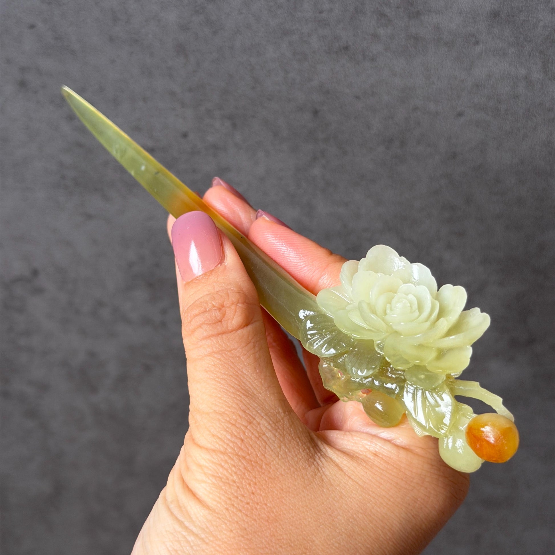 Xiu Jade Serpentine Hand Carved Camellia Flower Hair Pin with Certificate