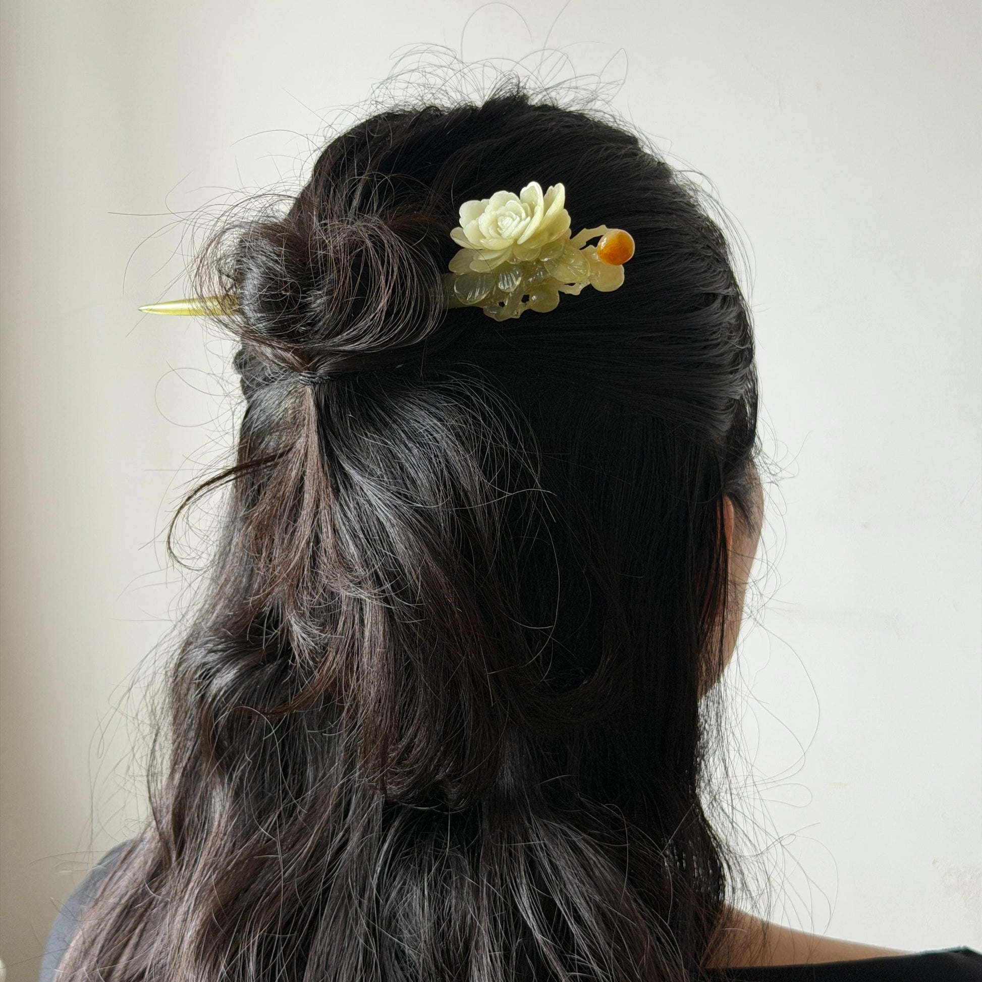 Xiu Jade Serpentine Hand Carved Camellia Flower Hair Pin with Certificate