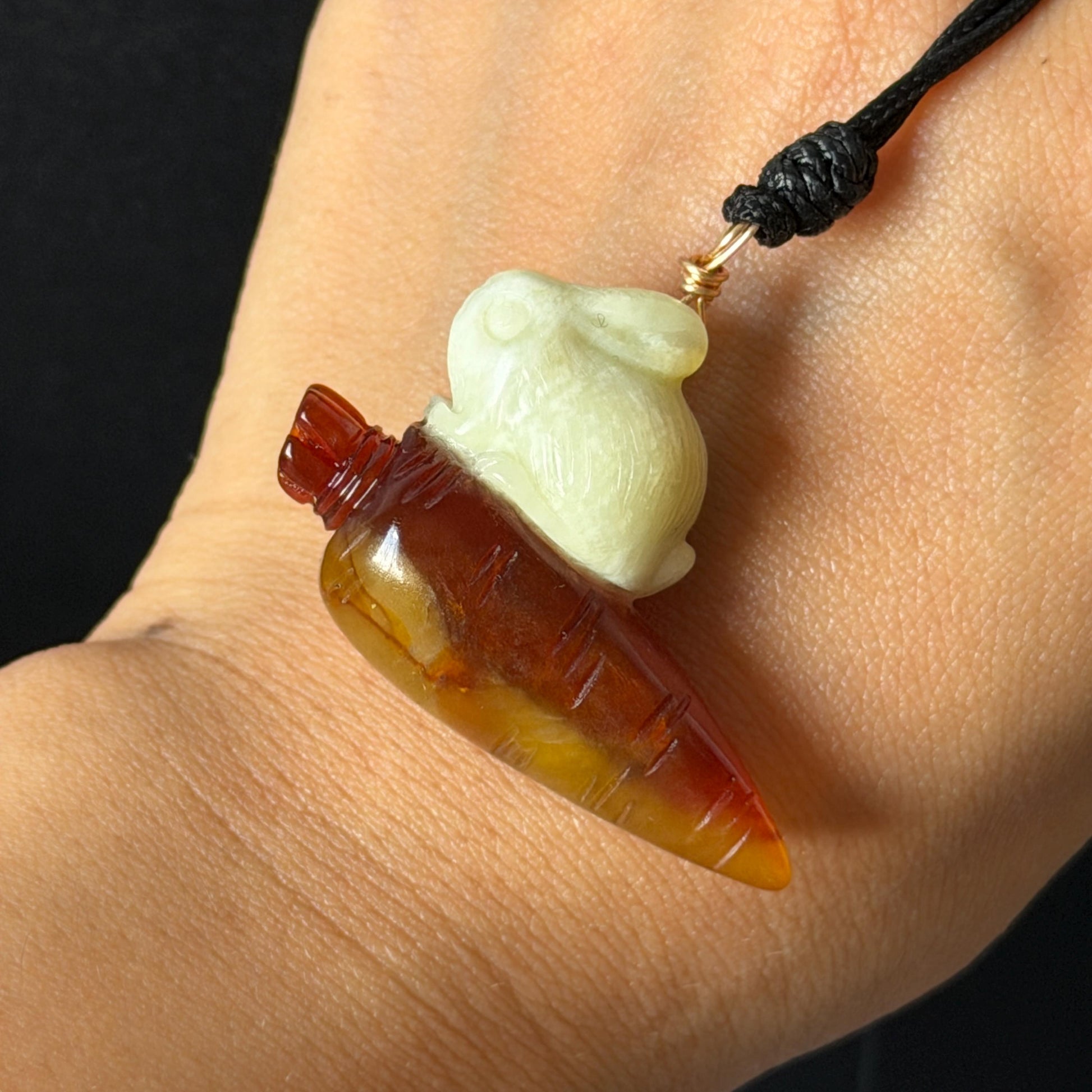 Xiu Jade Rabbit & Carrot Hand Carved Pendant Adjustable Necklace: Certified Natural Serpentine Red Brown White Jade Handcrafted Charm 3D Stone Carving white jade carving brown jade red jade 3D carving rabbit carving bunny carving rabbit pendant bunny charm carrot pendant raddish pendant adjustable necklace choker jade with certificate untreated jade lucky charm rabbit lover gift bunny lover gift handcrafted jade