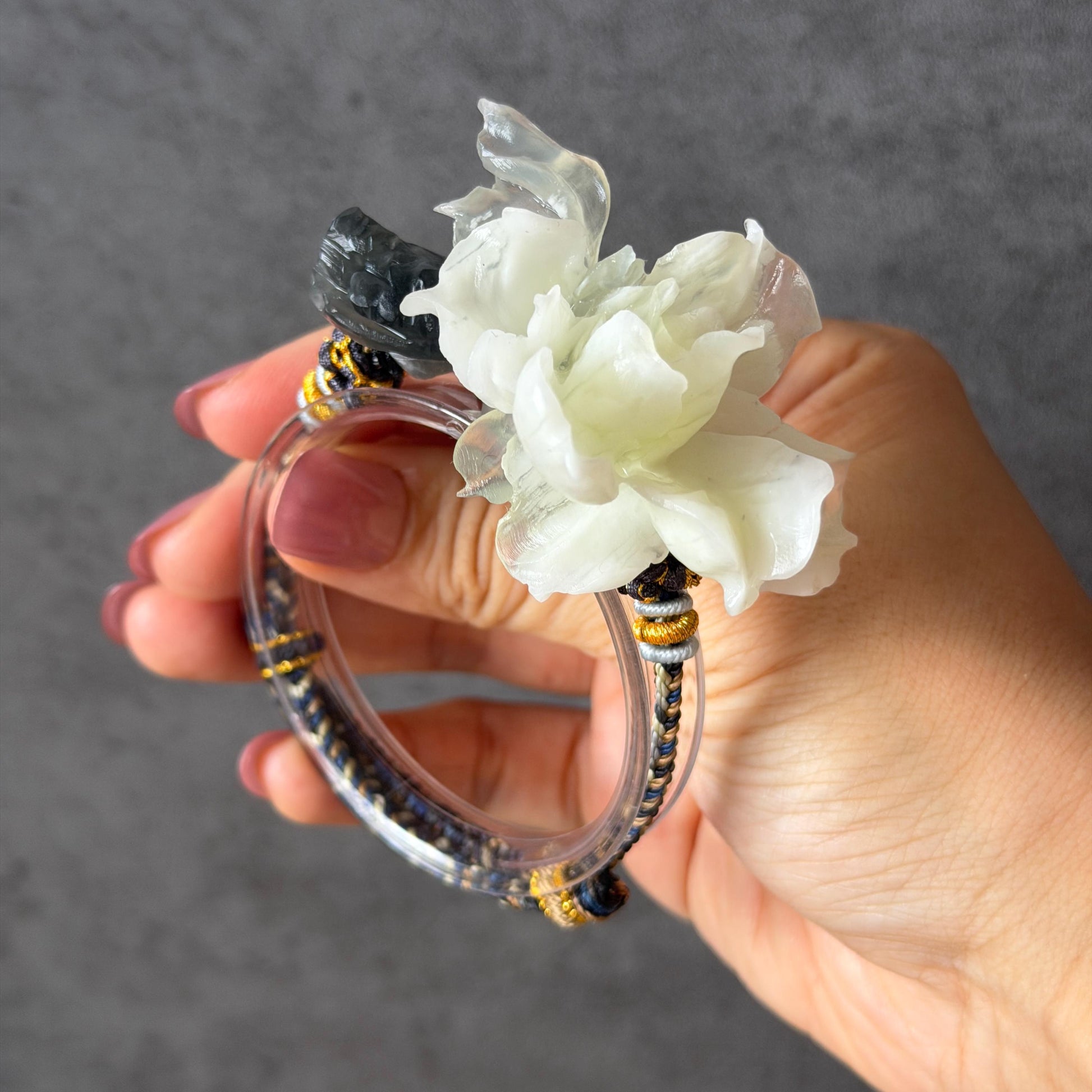 Xiu Jade Gardenia Flower Hand Carved Charm Braided Bracelet: Natural Serpentine Black & White Jade Adjustable Bracelet 3D Stone Carving    adjustable bracelet woven bracelet rope 3D jade carving white jade black jade natural untreated jade handcrafted charm bead bracelet handmade bracelet flower carving peony carving hand engraved charm chinese braided bracelet vintage bracelet antique bracelet lucky rope flower lover gift birthday gift handcrafted bracelet birthday gift handmade bracelet