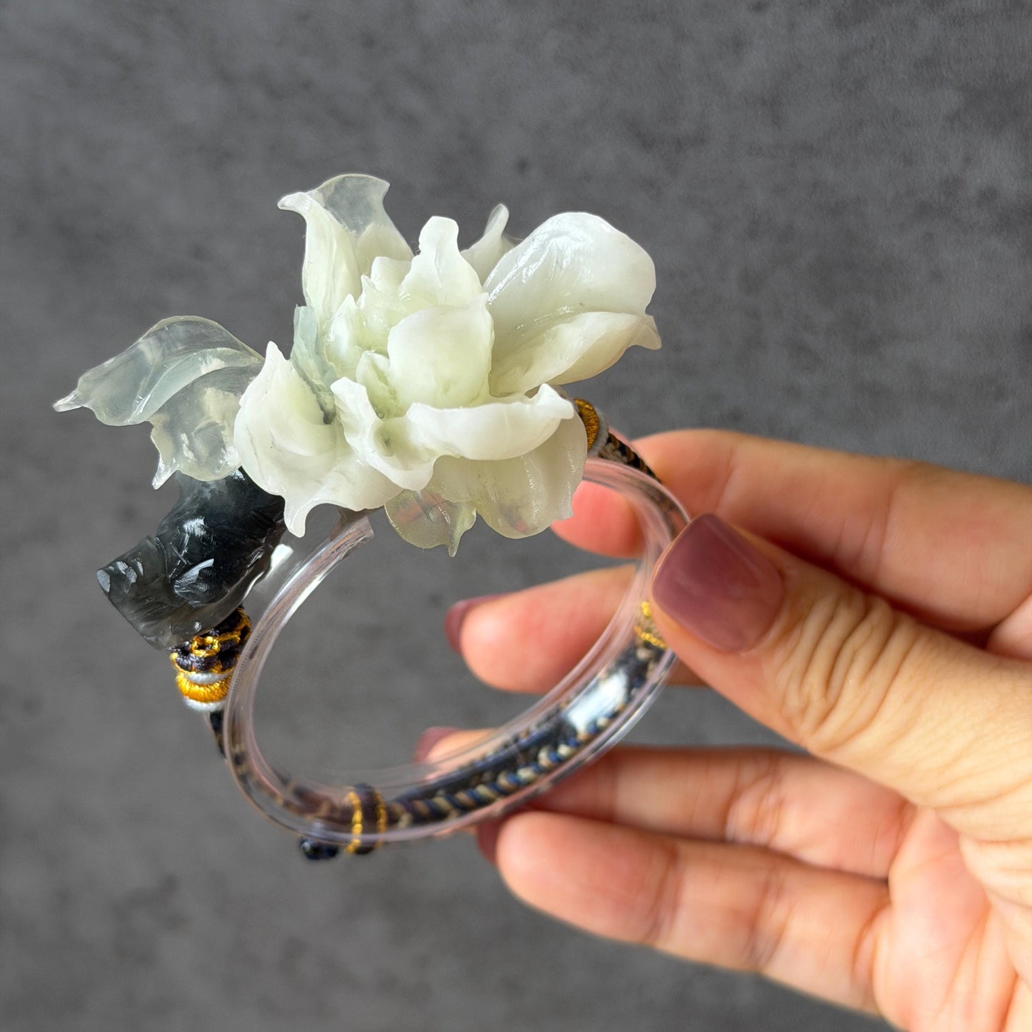 Xiu Jade Gardenia Flower Hand Carved Charm Braided Bracelet: Natural Serpentine Black & White Jade Adjustable Bracelet 3D Stone Carving    adjustable bracelet woven bracelet rope 3D jade carving white jade black jade natural untreated jade handcrafted charm bead bracelet handmade bracelet flower carving peony carving hand engraved charm chinese braided bracelet vintage bracelet antique bracelet lucky rope flower lover gift birthday gift handcrafted bracelet birthday gift handmade bracelet