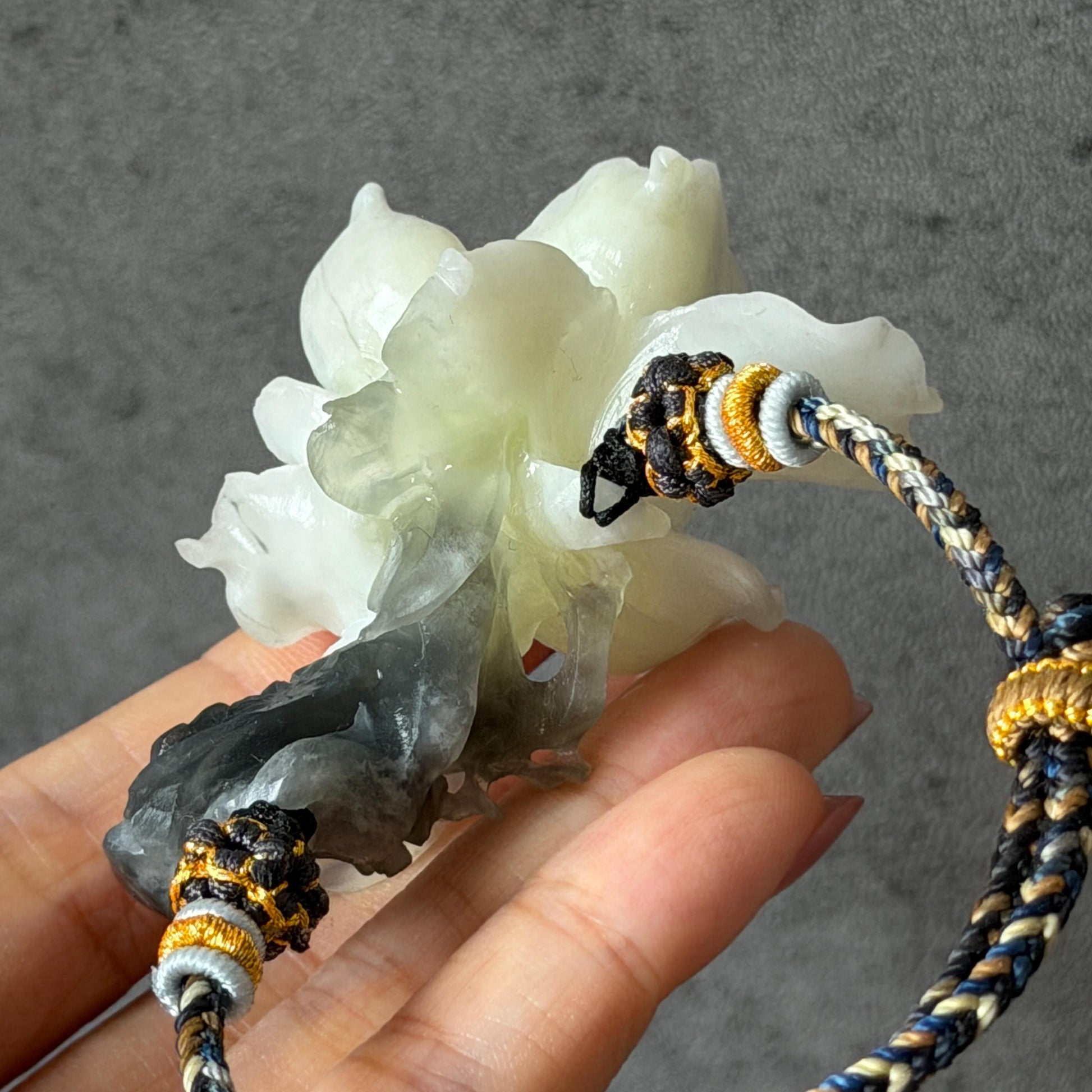 Xiu Jade Gardenia Flower Hand Carved Charm Braided Bracelet: Natural Serpentine Black & White Jade Adjustable Bracelet 3D Stone Carving    adjustable bracelet woven bracelet rope 3D jade carving white jade black jade natural untreated jade handcrafted charm bead bracelet handmade bracelet flower carving peony carving hand engraved charm chinese braided bracelet vintage bracelet antique bracelet lucky rope flower lover gift birthday gift handcrafted bracelet birthday gift handmade bracelet