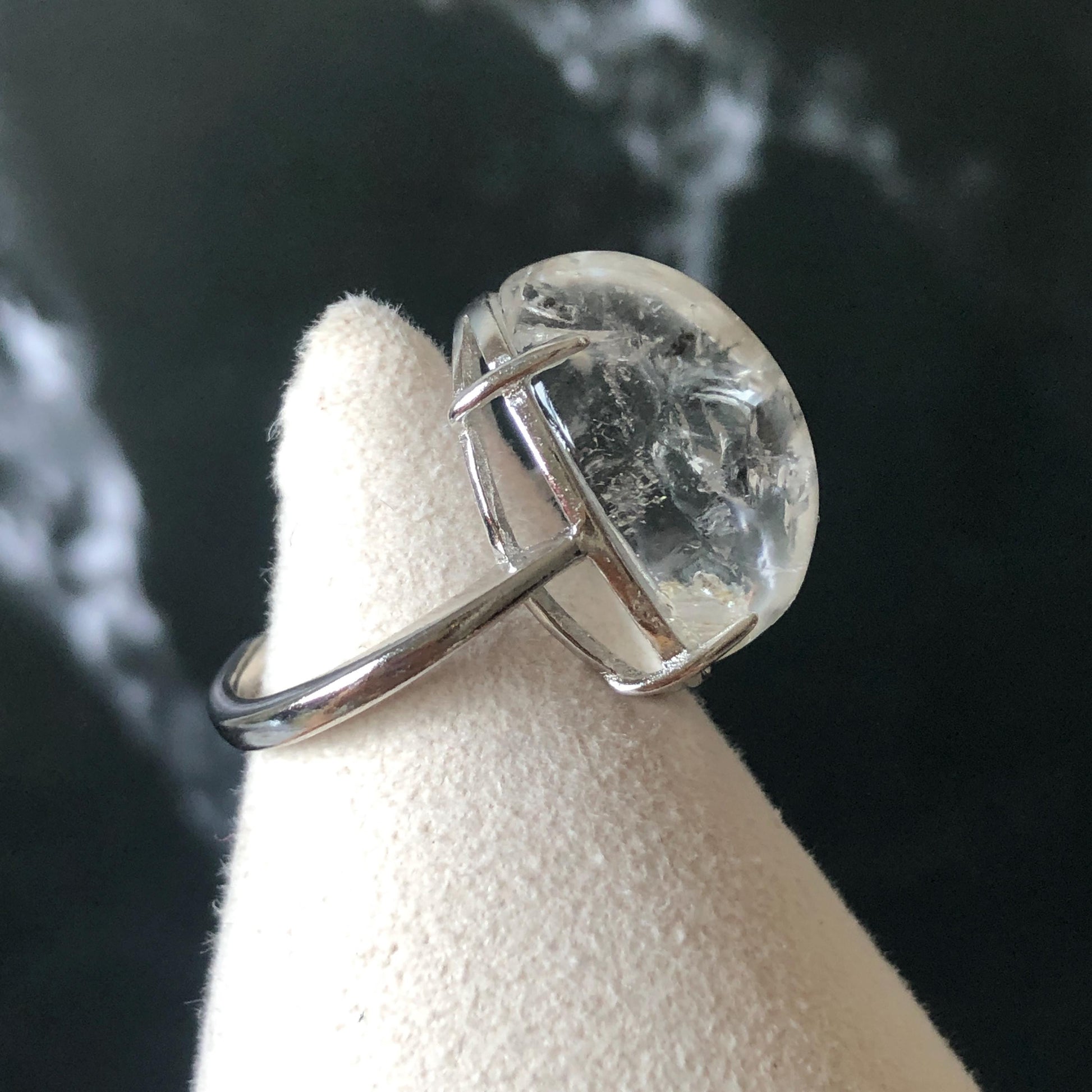 Enhydro Quartz (Herkimer Diamond) S925 Sliver Adjustable Ring: Rainbow! 2 sites of Moving Shimmering Black Mica & Black Bubble Rare Polished Inclusion Crystal Statement Ring for Women  ring crystal band ring crystal cocktail ring crystal stackable ring 7 chakra crystal ring meditation crystal healing stone birthstone ring for men rainbow quartz inclusion quartz inclusion crystal minerals specimen silver ring free size ring adjustable ring holder rain quartz quick sand inclusion water inclusion