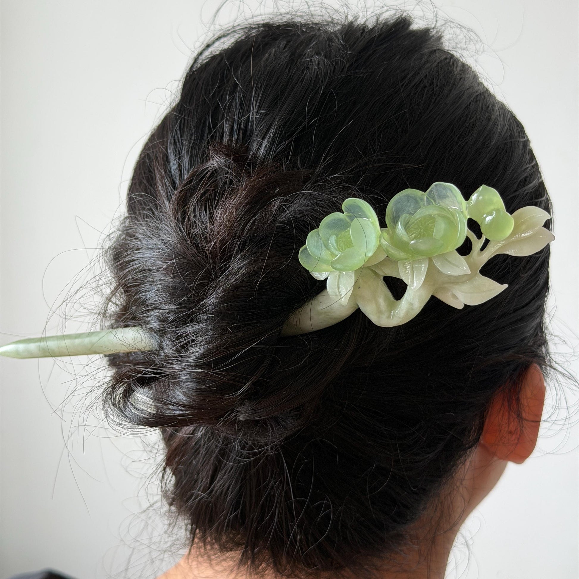 Xiu Jade Peach Blossom Flower Hand Carved Hair Pin: Certificate Natural Serpentine White Green Jade Handcrafted Hanfu Hair Stick Gift for her Bridal Shower gift bridal hair clip wedding headpiece wedding hair jewelry bridal hair accessories green jade carving white jade hand engraved flower hair stick japanese hairpins korean hair stick chinese hair comb vintage hair pins antique hair fork hanfu hair pins certified untreated jade 3D stone carving hair claws hair crown
