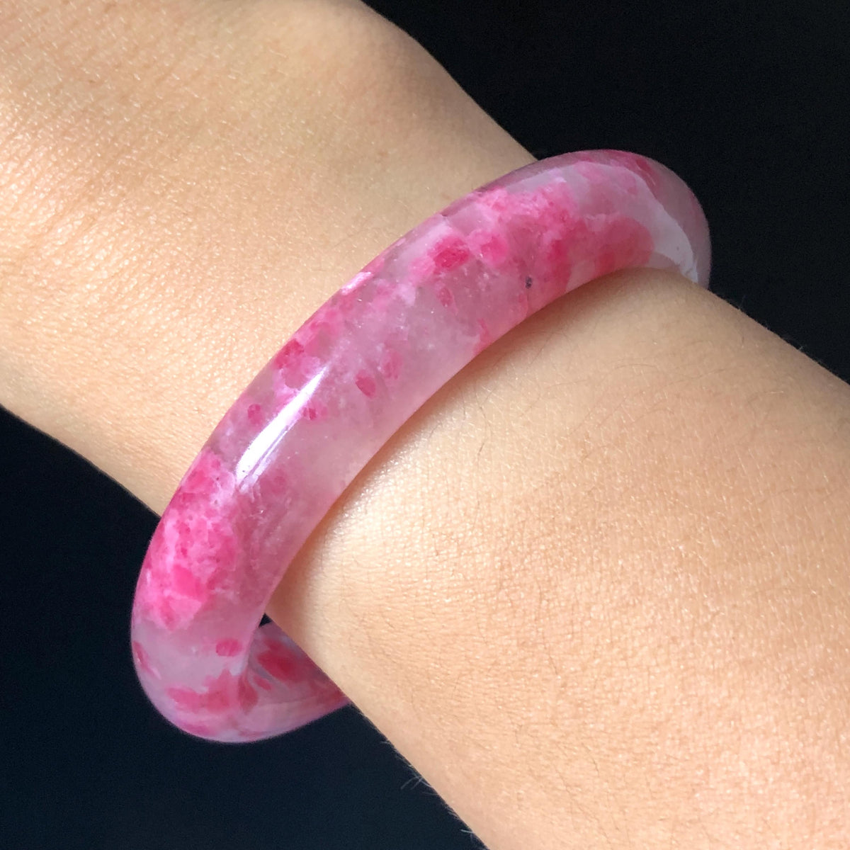 57.2mm Premium Ultra-rare Natural Icy Rhodonite Crystal Stone Gemstone Bangle | Blossom Flowers | Sakura Rain | Plum Blossom | Cherry Blossom icy natural crystal bracelet gemstone bangle pink stone bangle love stone healing stone heart chakra healing crystal mediative stone pink gemstone gift for her mother day gift