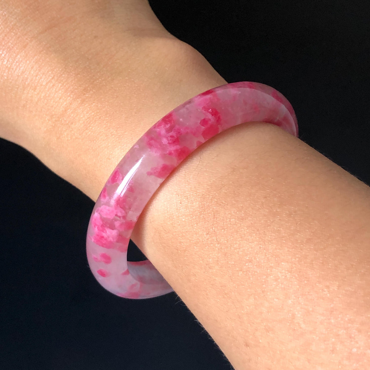 57.2mm Premium Ultra-rare Natural Icy Rhodonite Crystal Stone Gemstone Bangle | Blossom Flowers | Sakura Rain | Plum Blossom | Cherry Blossom icy natural crystal bracelet gemstone bangle pink stone bangle love stone healing stone heart chakra healing crystal mediative stone pink gemstone gift for her mother day gift