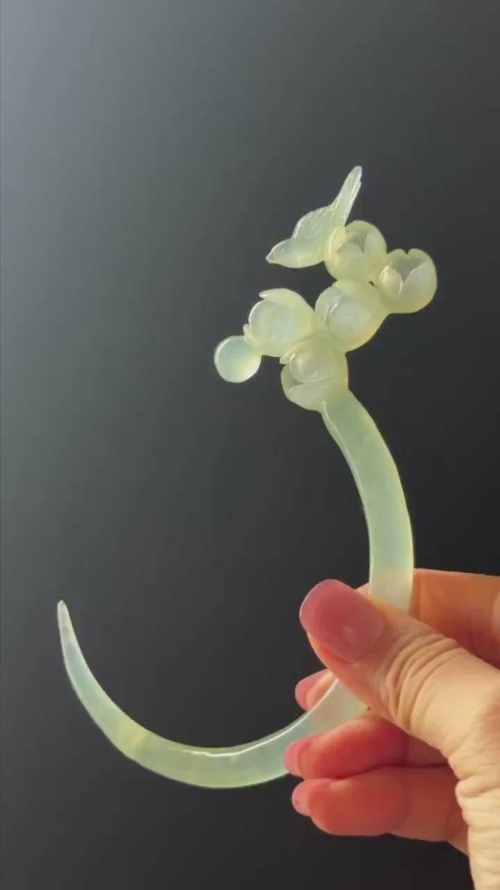 Xiu Jade Serpentine Crescent Moon Bird and Lily of Valley Flower Hair Stick: Certified Green Jade Hand Carved Half Moon Hanfu Hair Pin